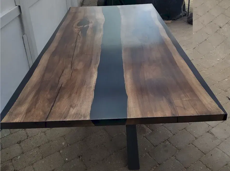 Epoxy valnød spisebord