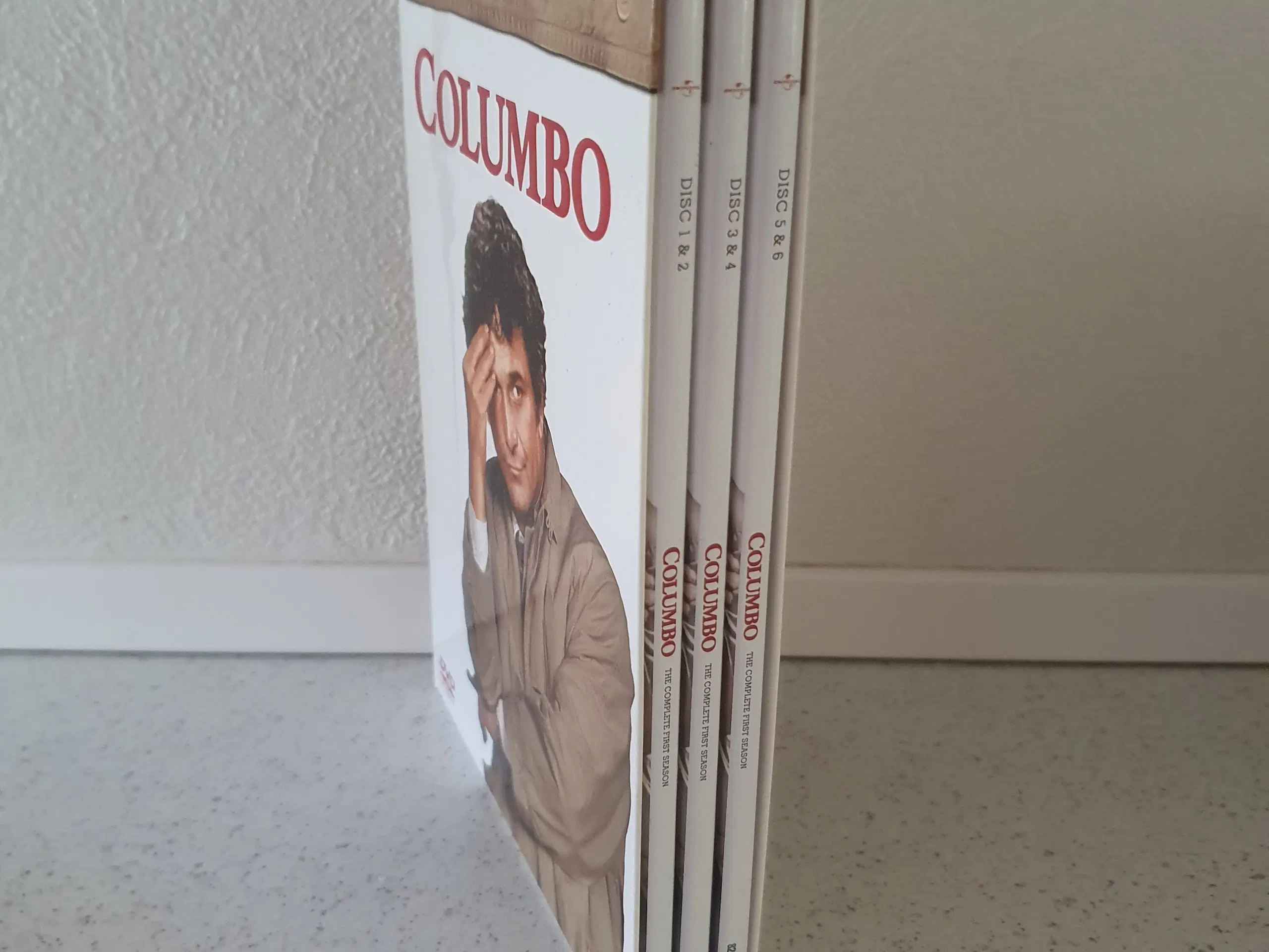 Columbo. Sæson 1, 3, 4 og 10. Fra kr