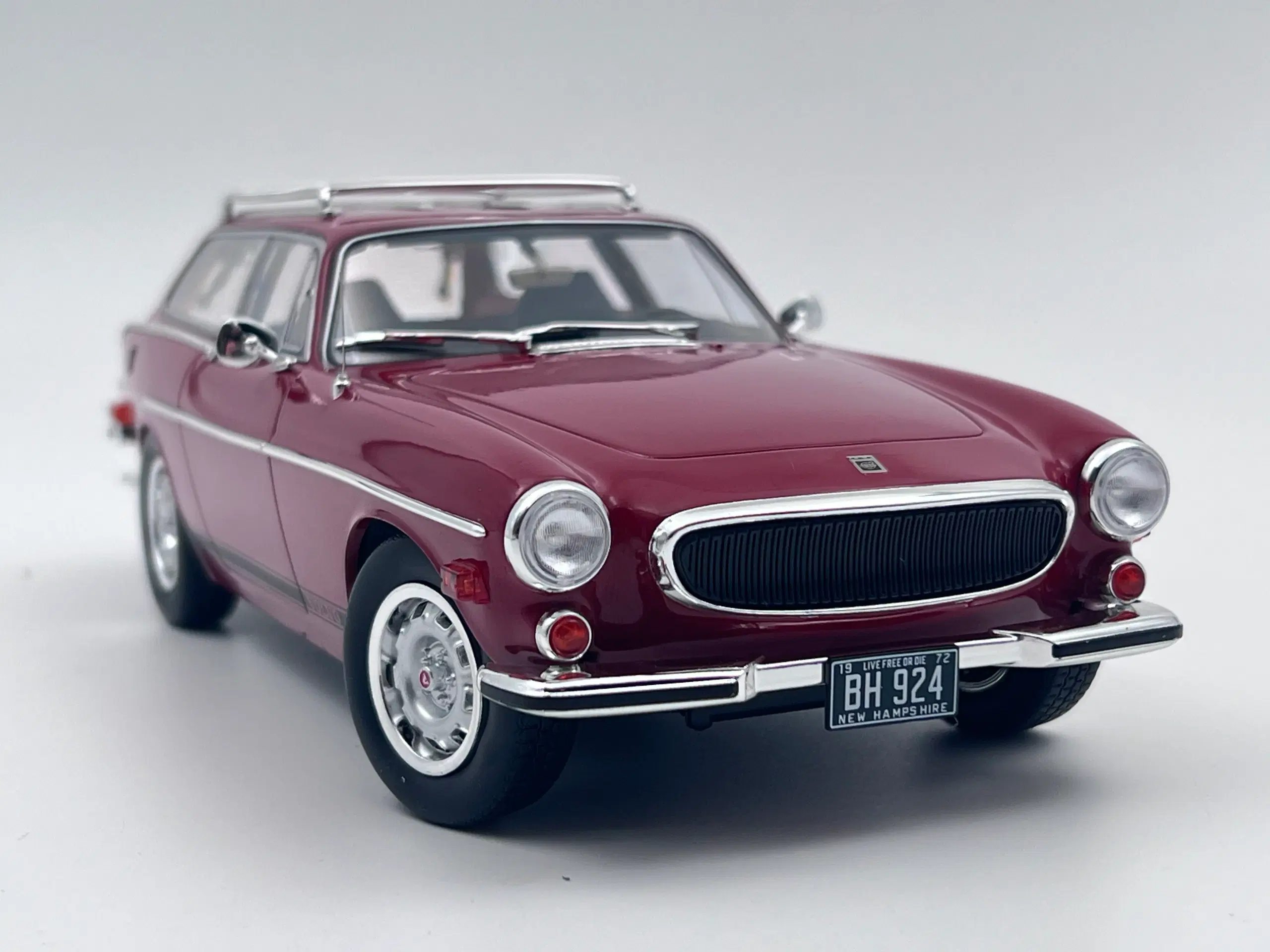 1972 Volvo P1800 ES 1:18  Super flot og detaljeret