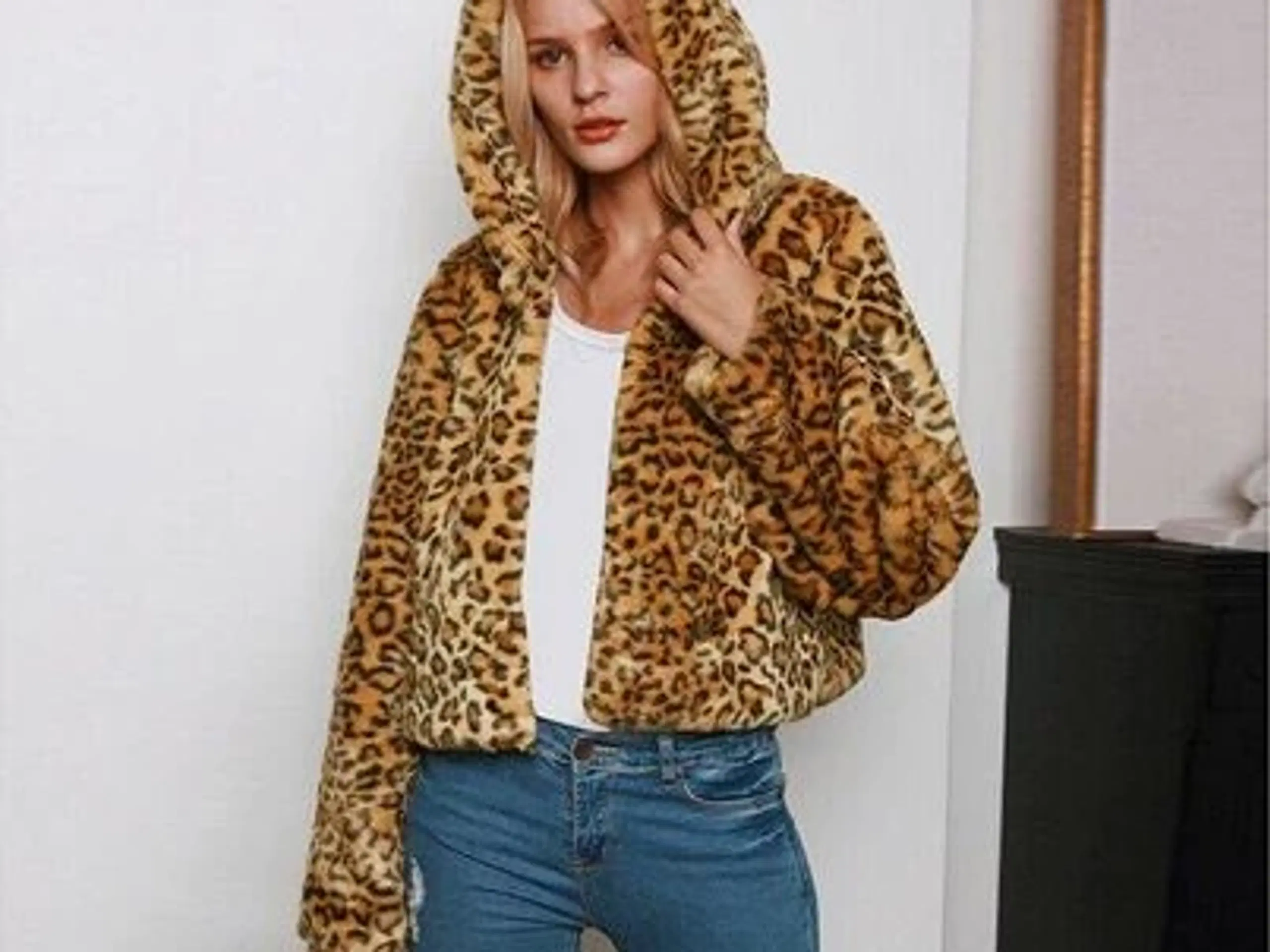 FauxFur Mleopardprint-AnnorakM hætteStr:Medium