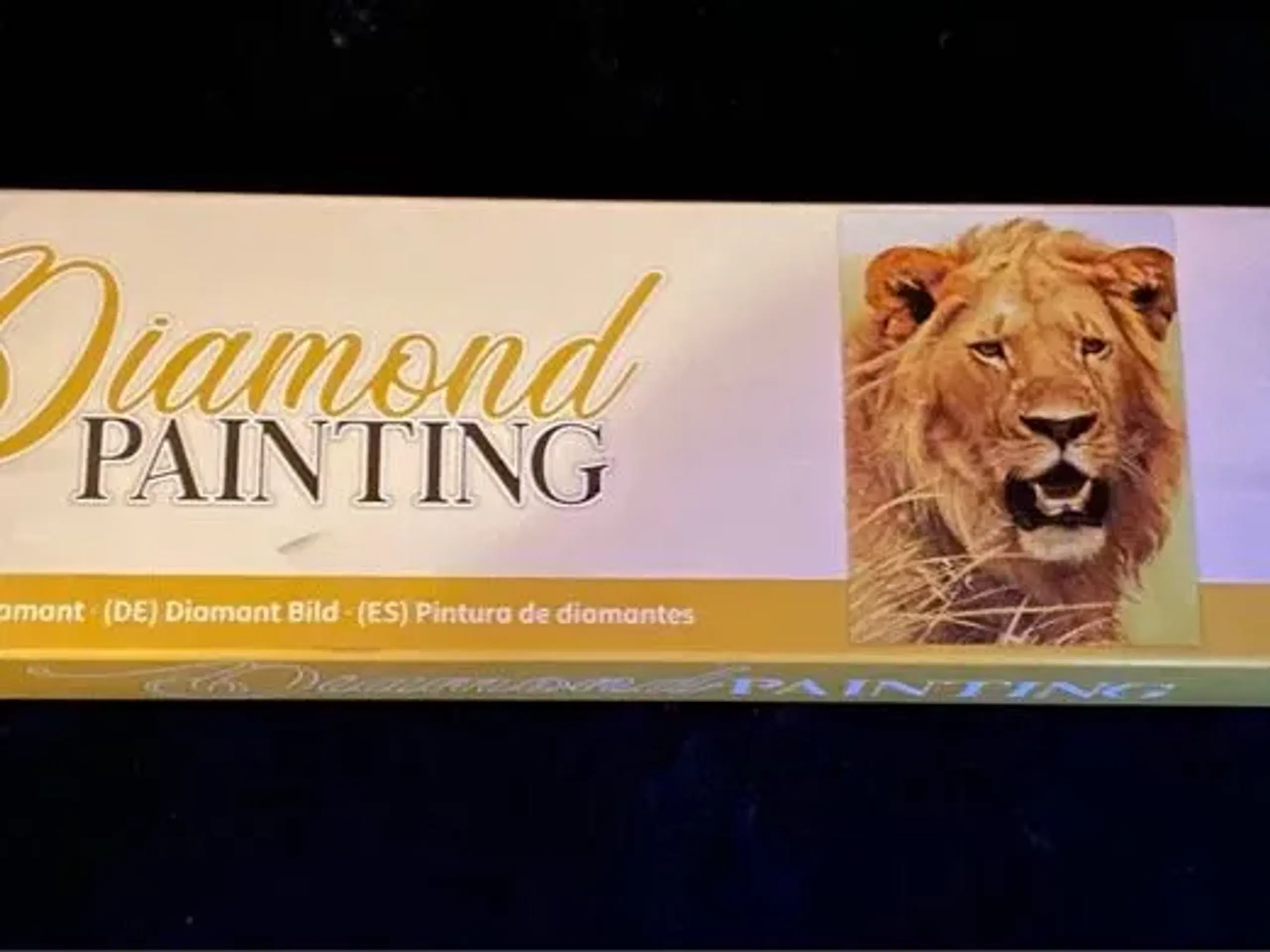 Diamond painting