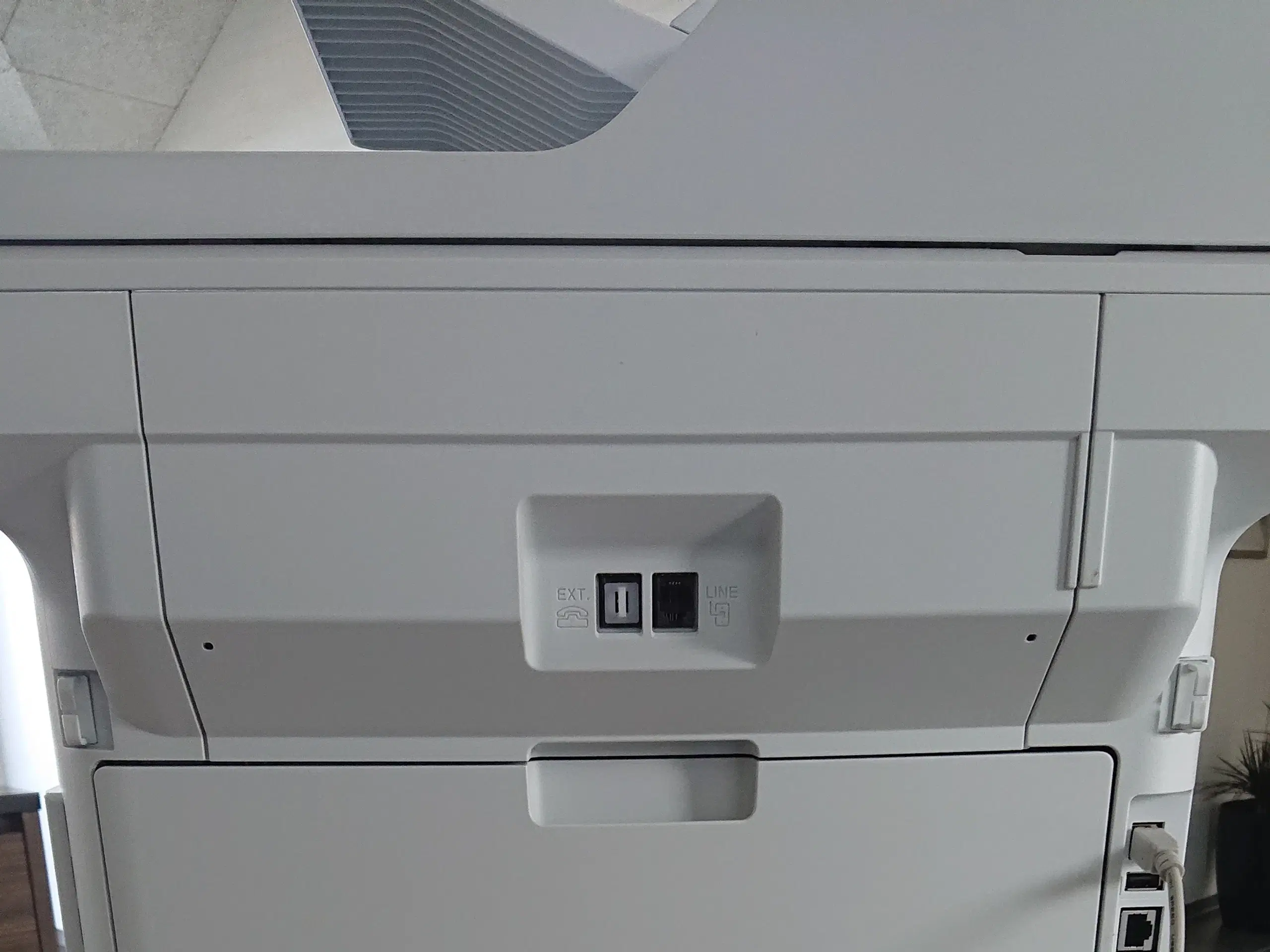 Laserprinter multifunktion m farve