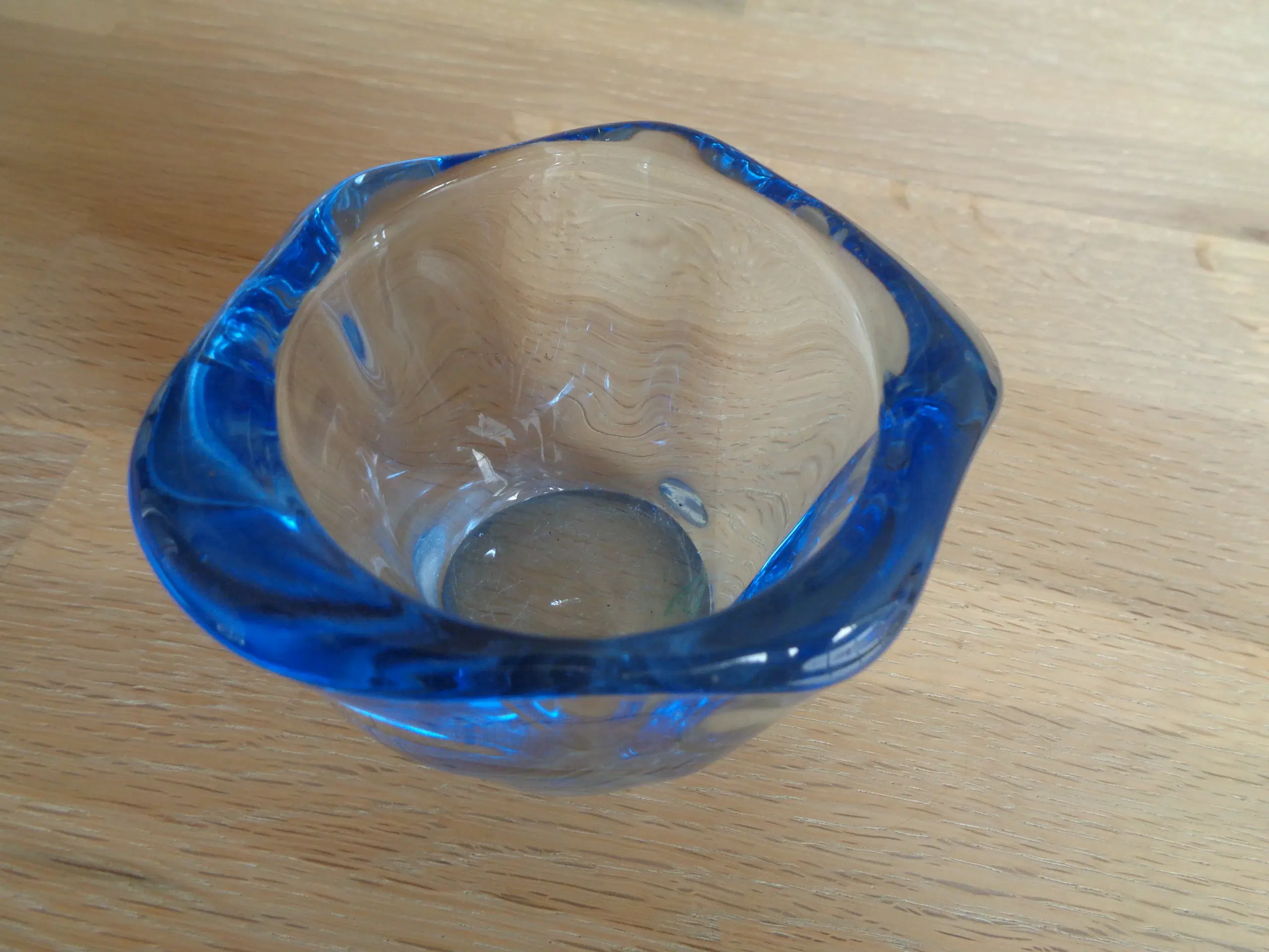 Blå glas vase