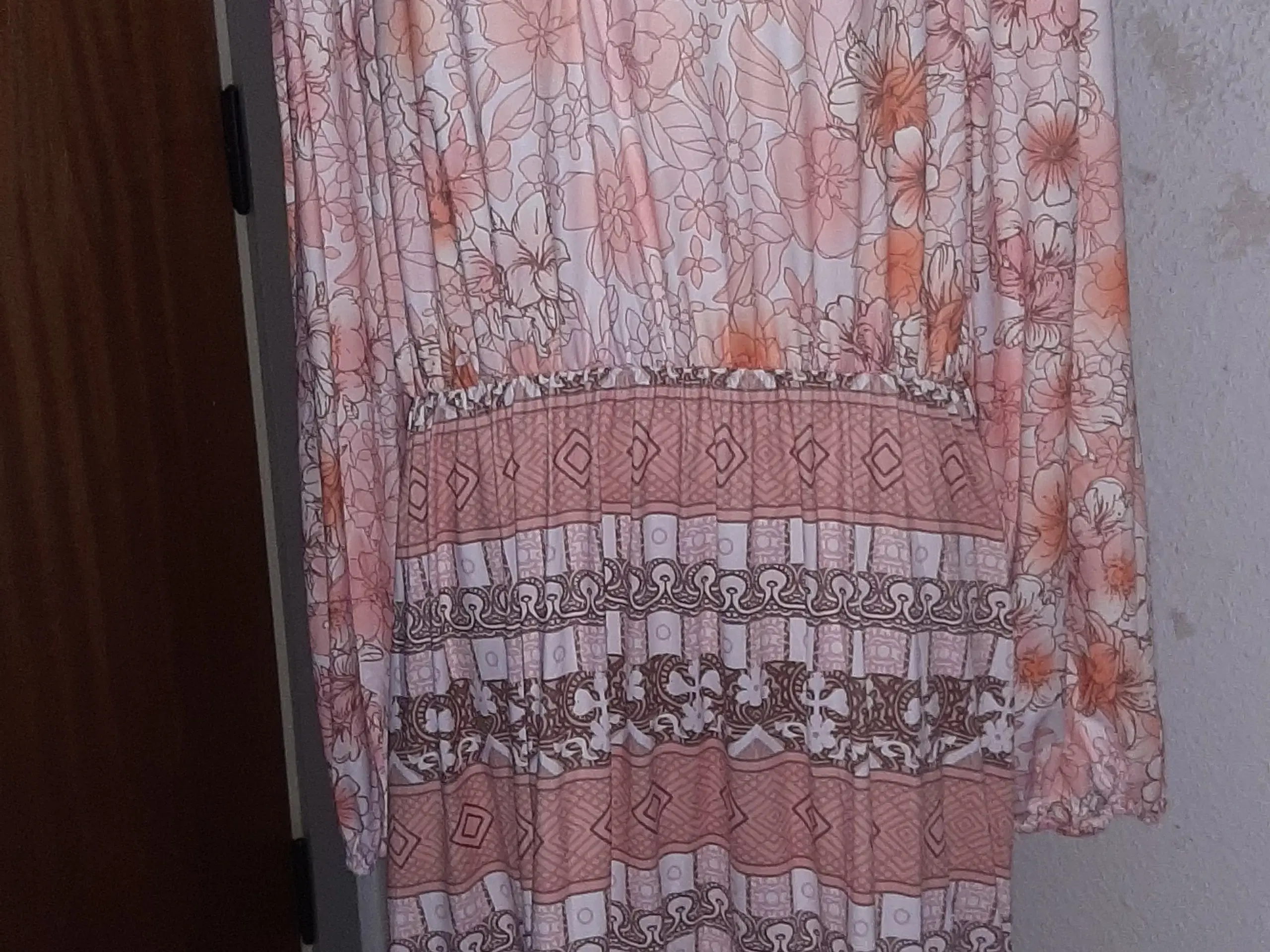 KjoleLyserøde neuancer-boho style-M/L