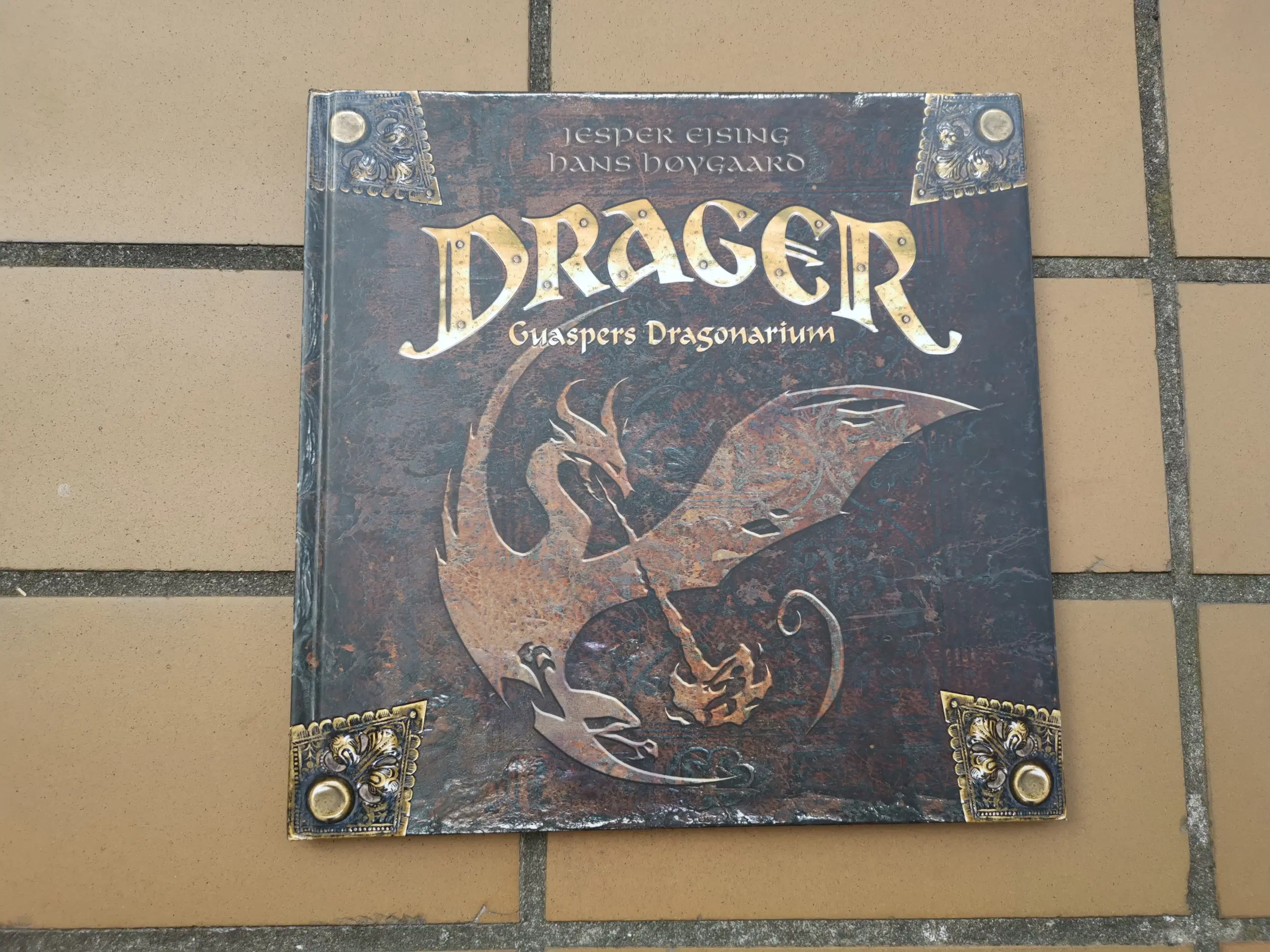 Drager Guaspers Dragonarium Bog Drage Leksikon