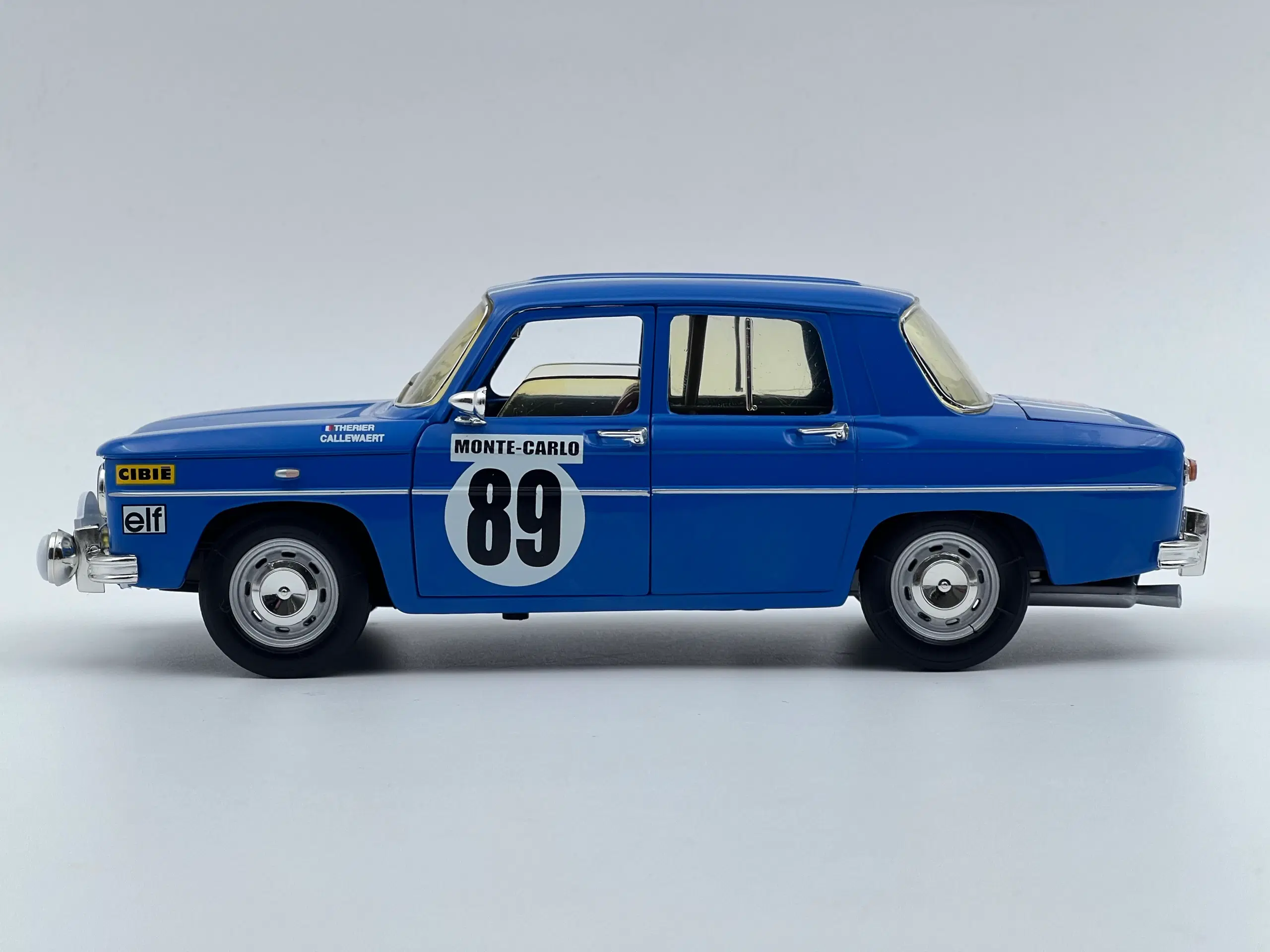 1969 Renault 8 Gordini RMC - 1:18  Sjælden Model