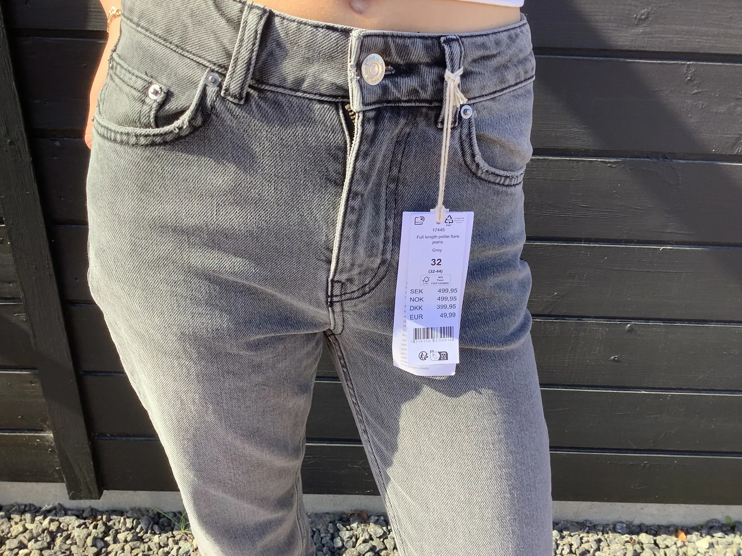 Gina Tricot str 32 grå jeans