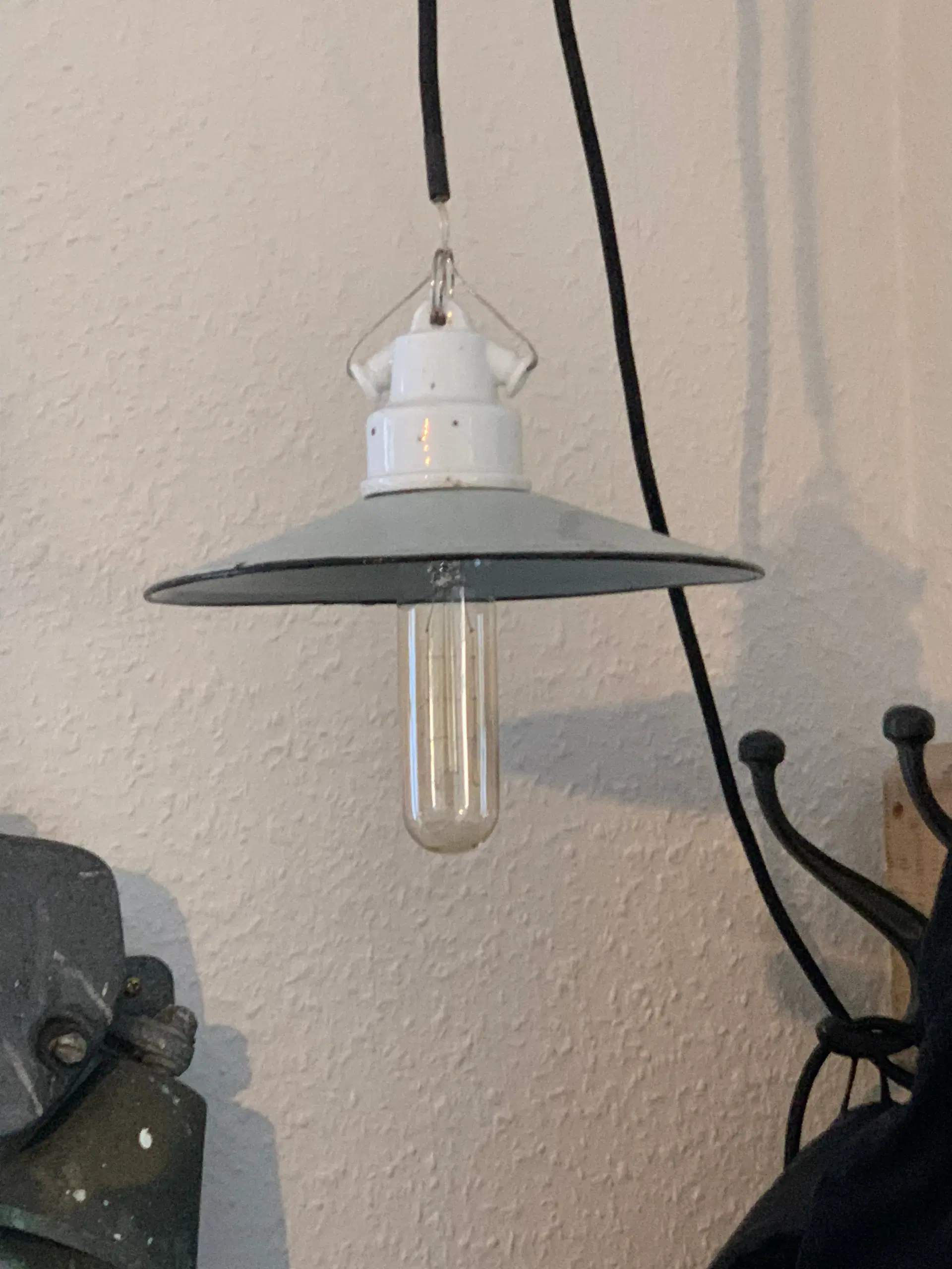 Emalje Lampe