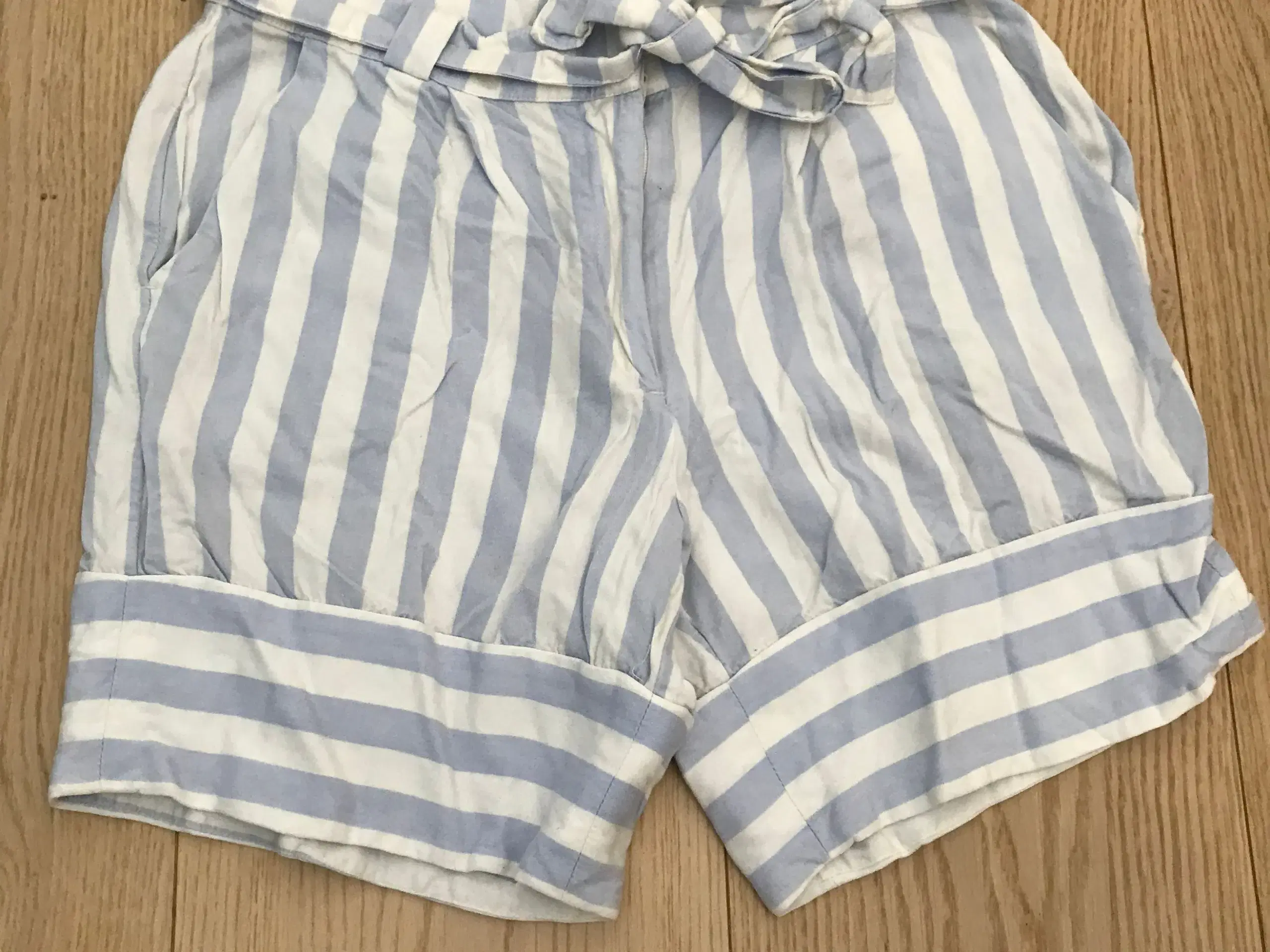 Sommershorts fra Pieces strl s