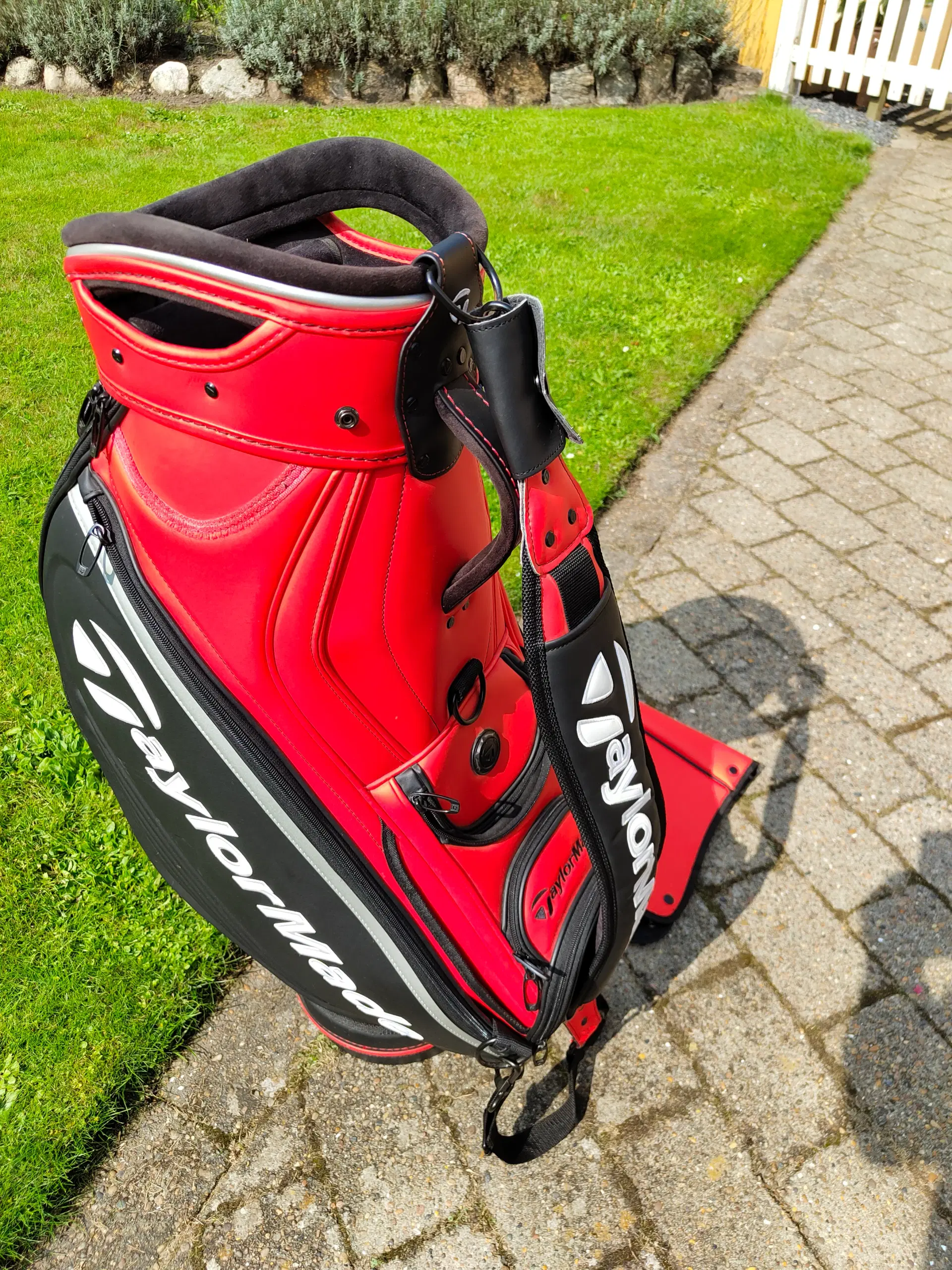 TaylorMade tourbag