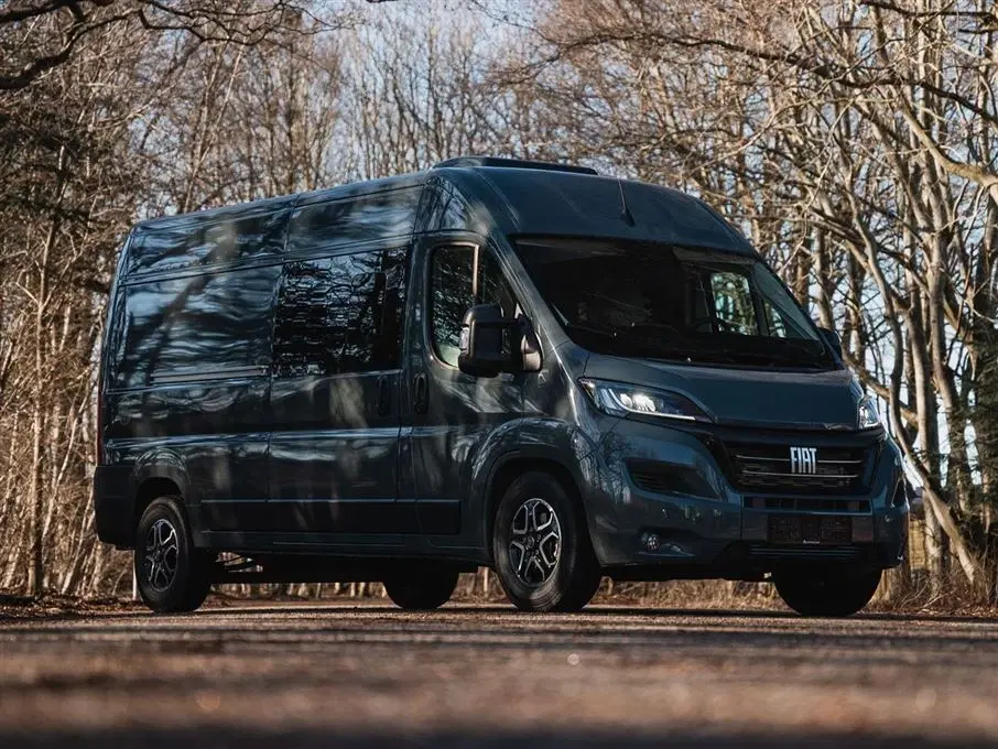 2023 - FURGOK XPACE 600   Topudstyret stealth camper - 180HK