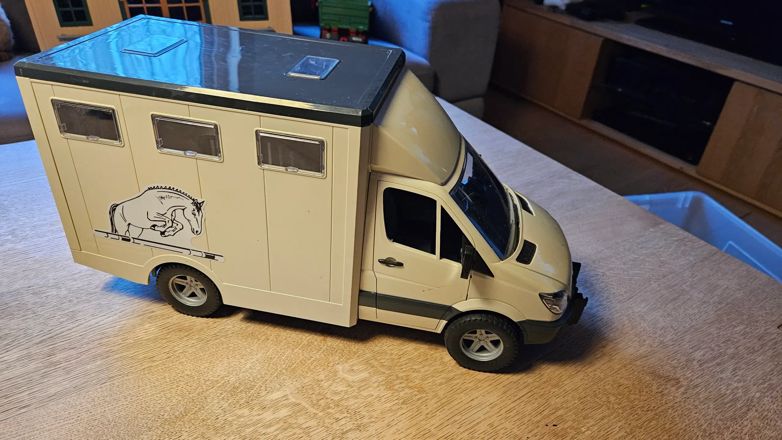 Schleich Mercedes Bil-hestetrailer