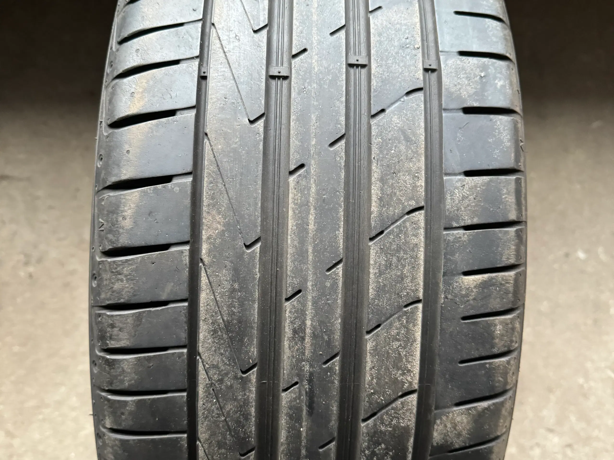 Et stk HANKOOK VENTUS S1 EVO2 245/45/18