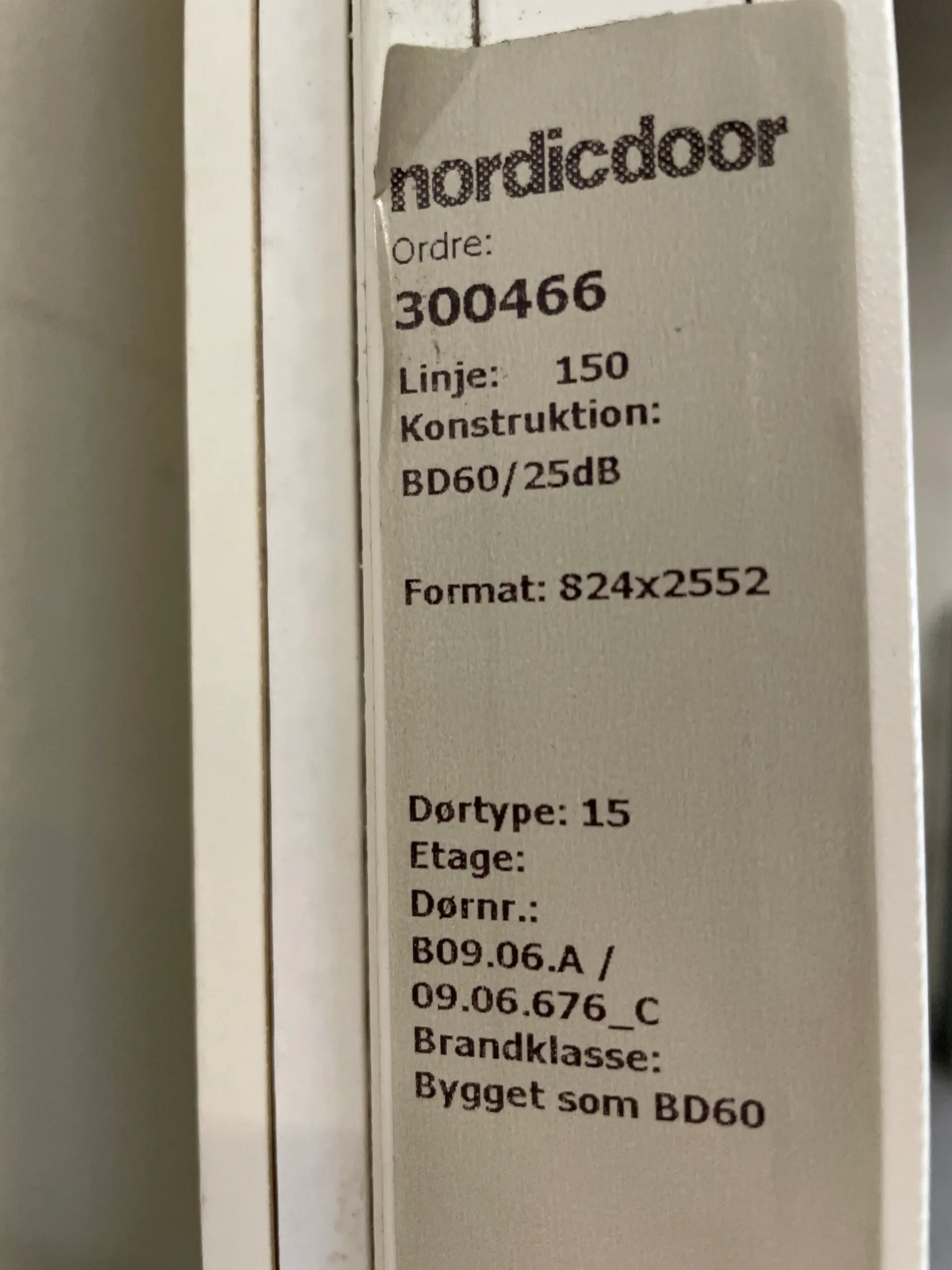 Nordicdoor brand- og lyddør bd60 824x65x2552mm venstrehængt hvid