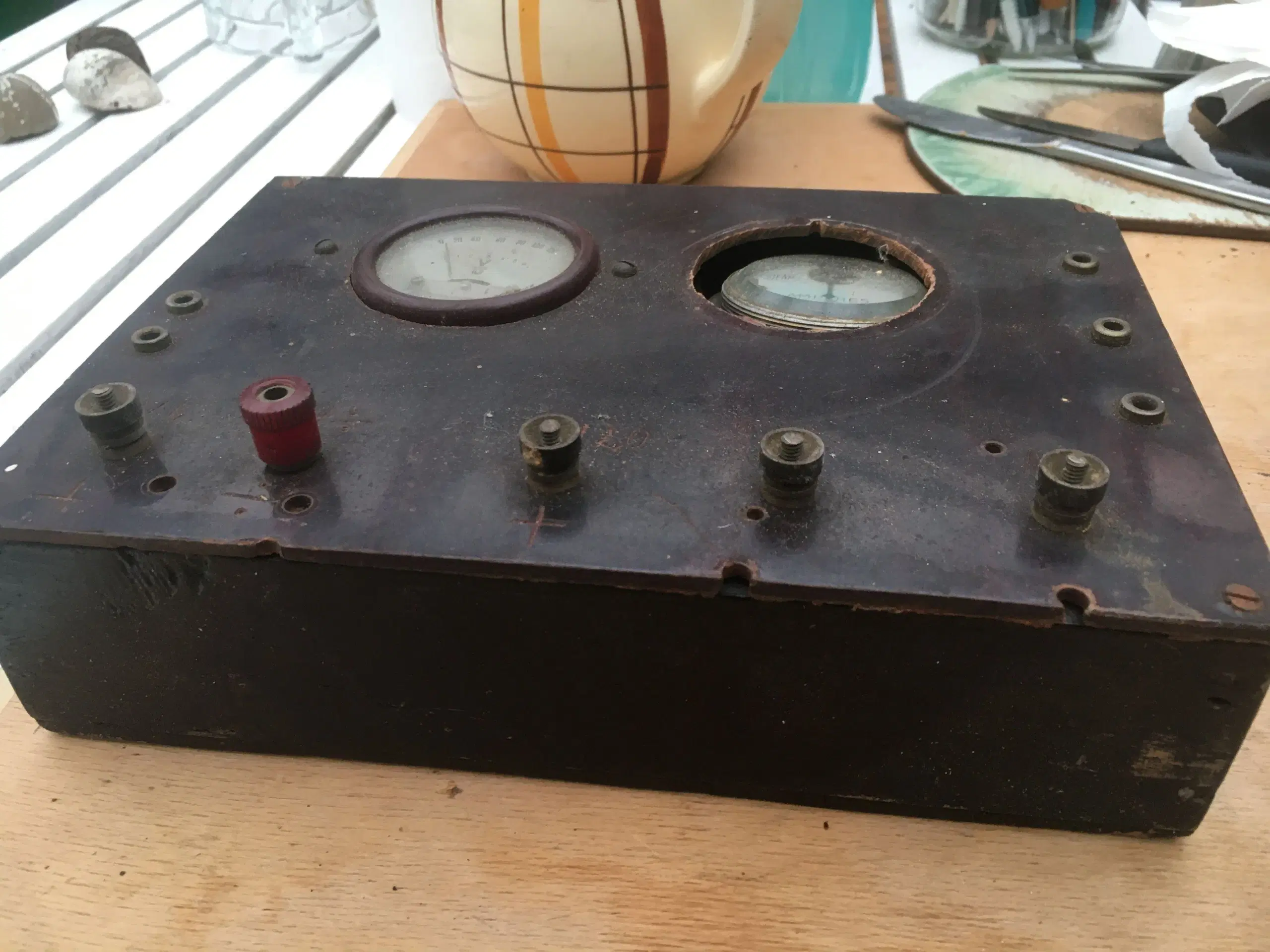 Museumsgenstande: gl Hellesen batteri multimeter