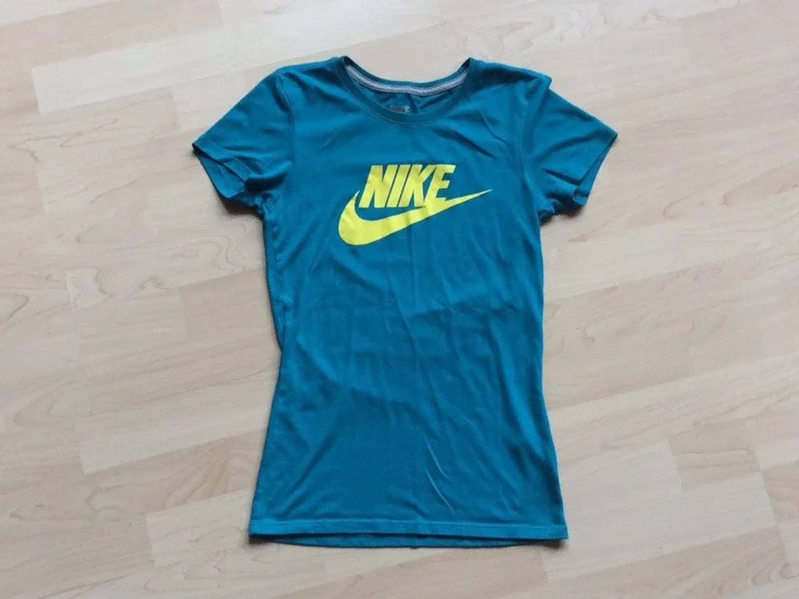 Nike slim t-shirt strxs