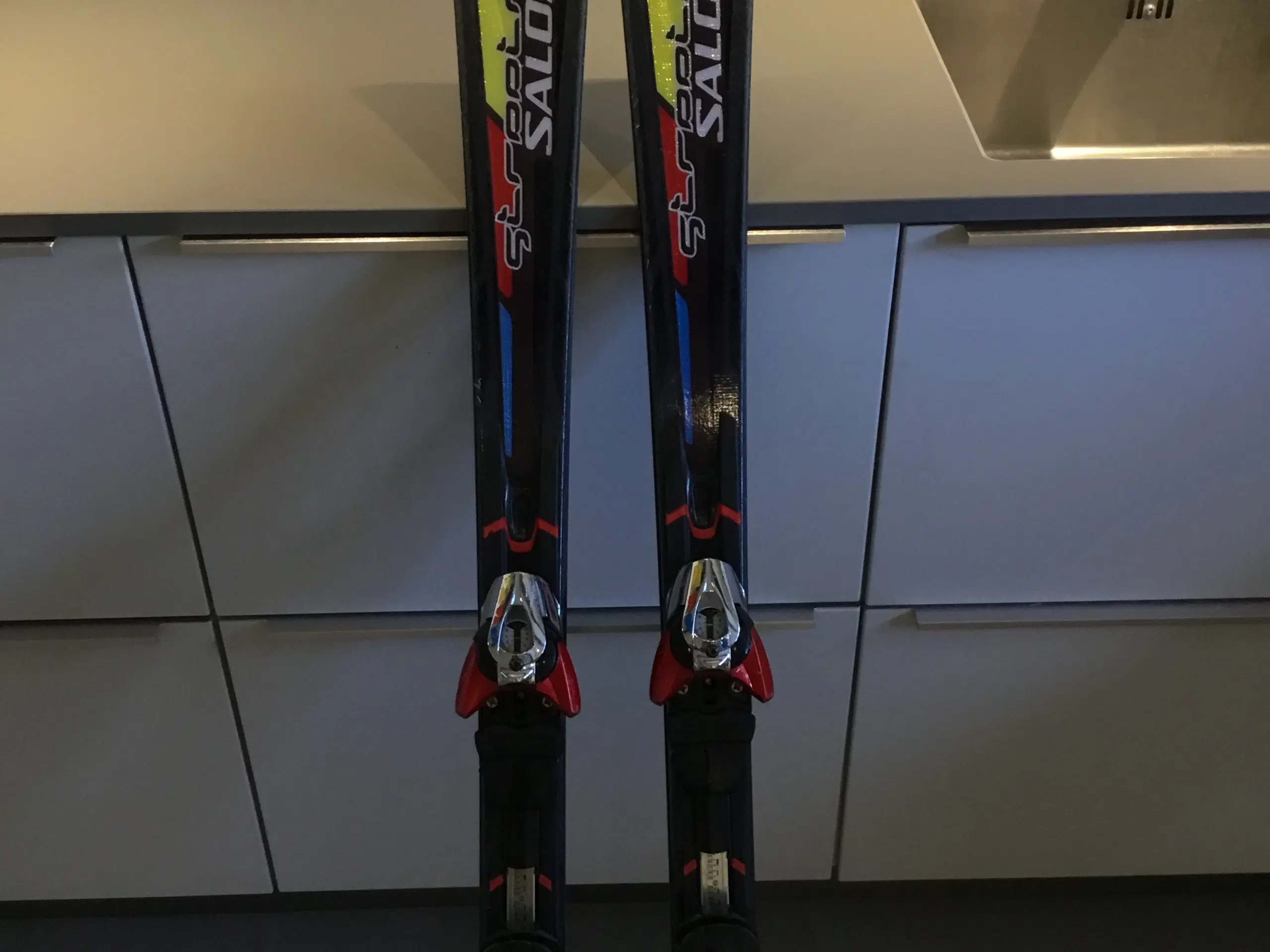 Salomon ski