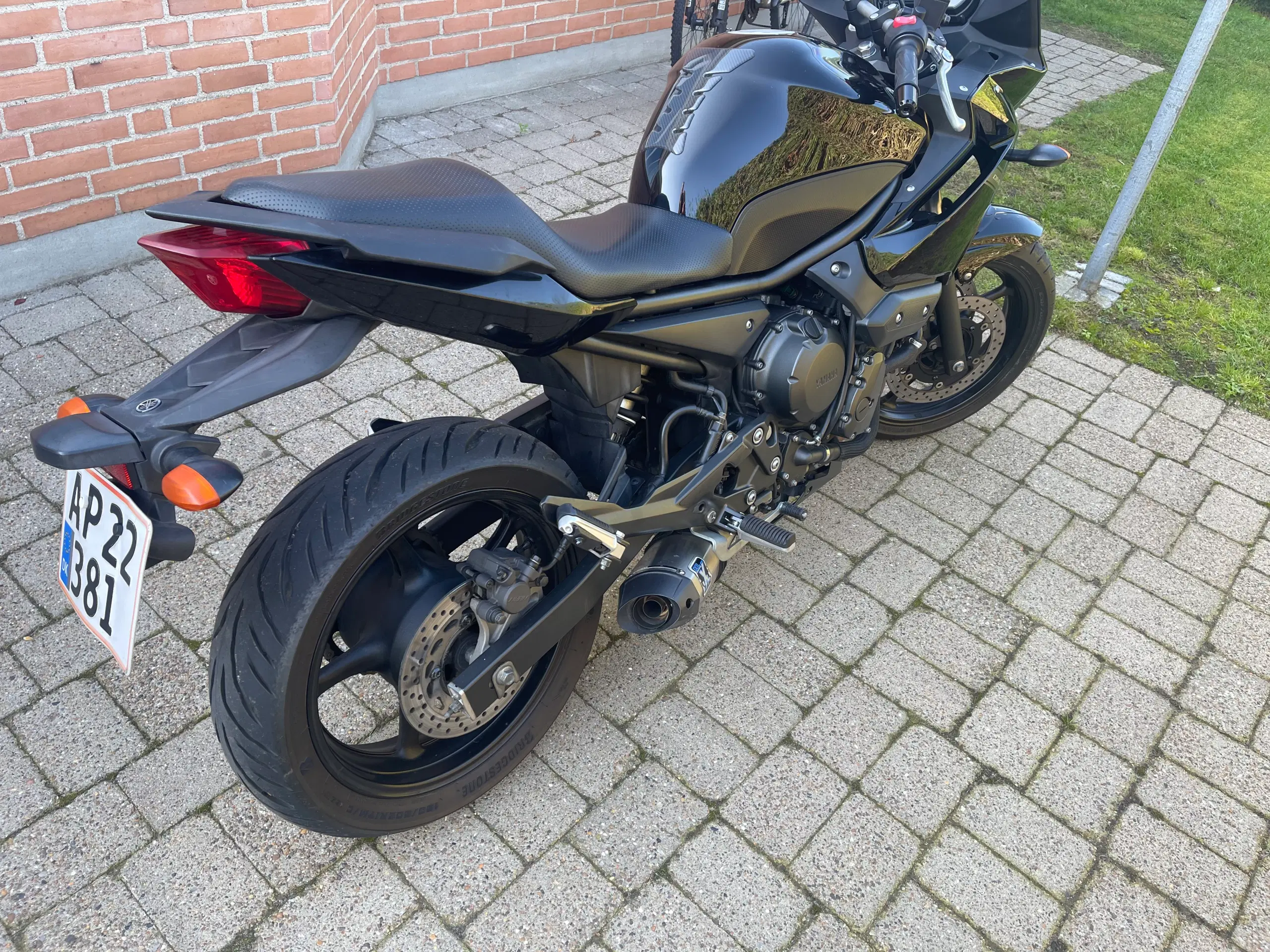 Yamaha xj6