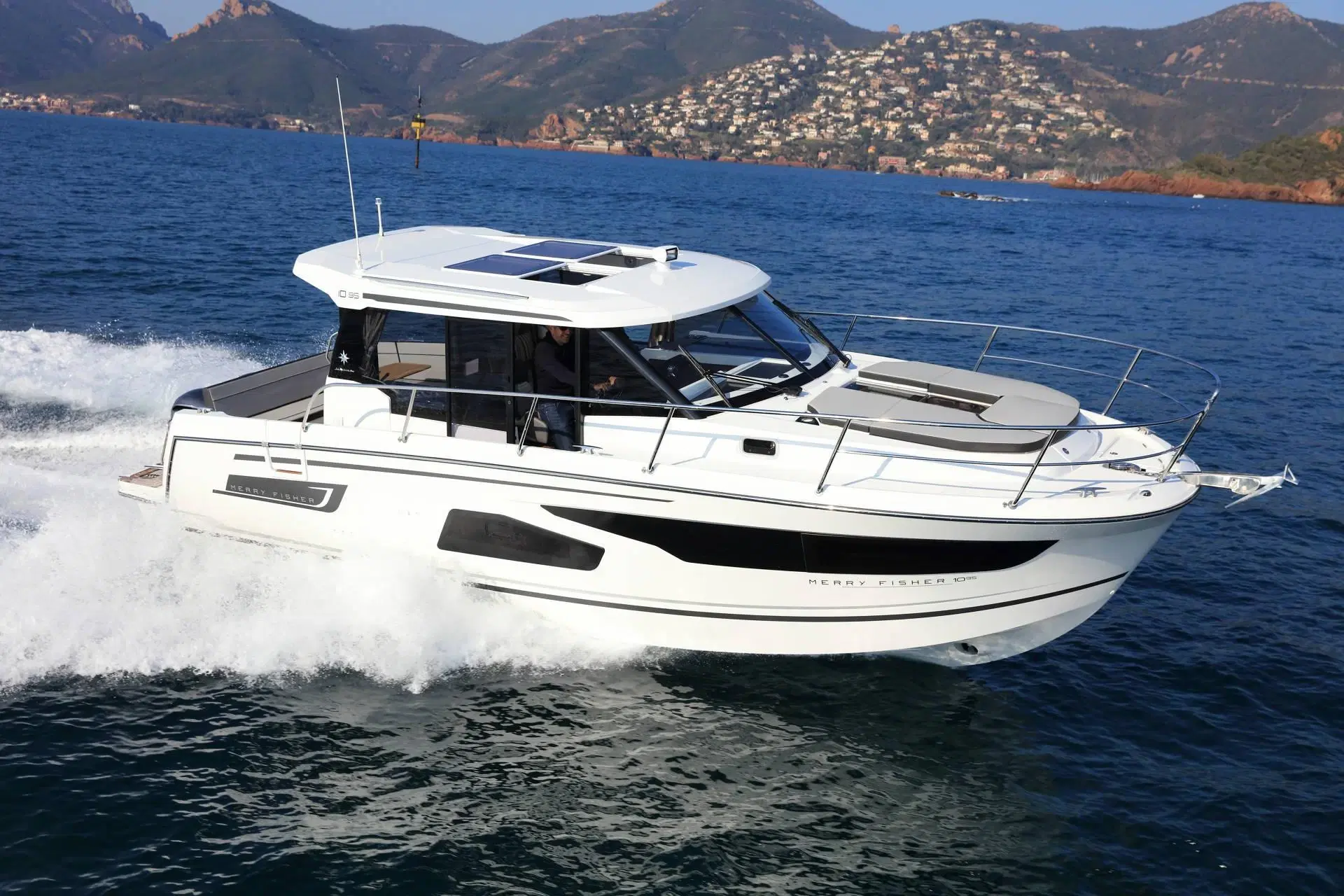 Jeanneau 1095 Merry Fisher Cruiser