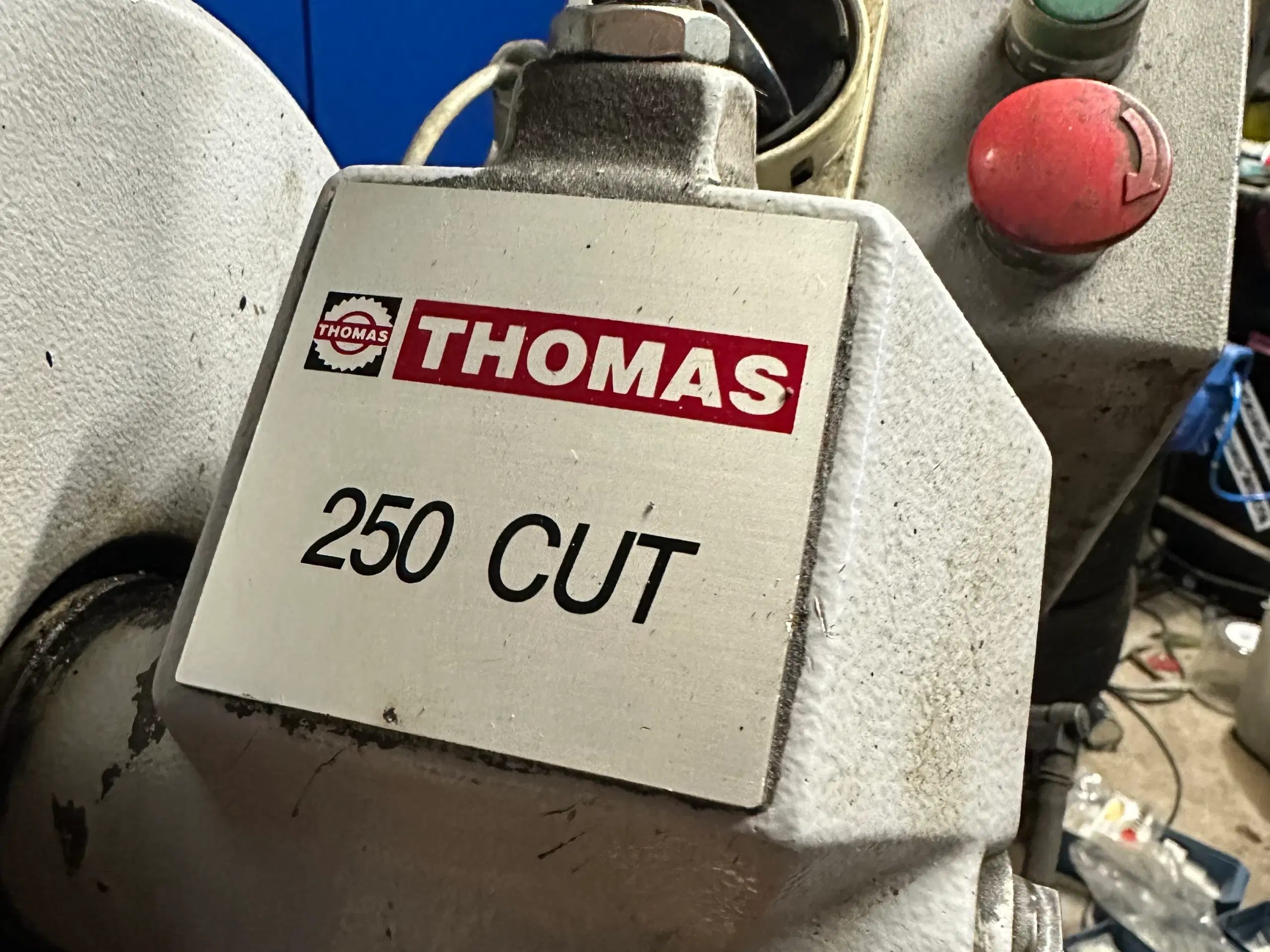 Thomas 250 Cut metal sav / afkorter