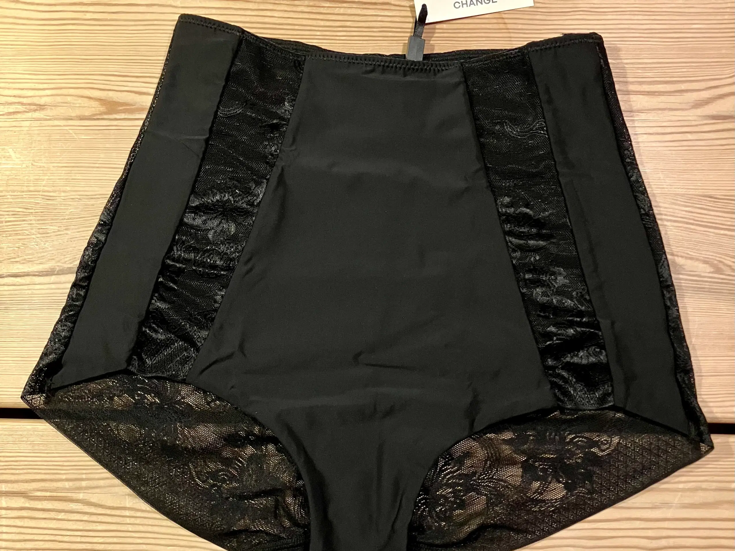 Shapewear/Helt ny m prismærker/CHANGE