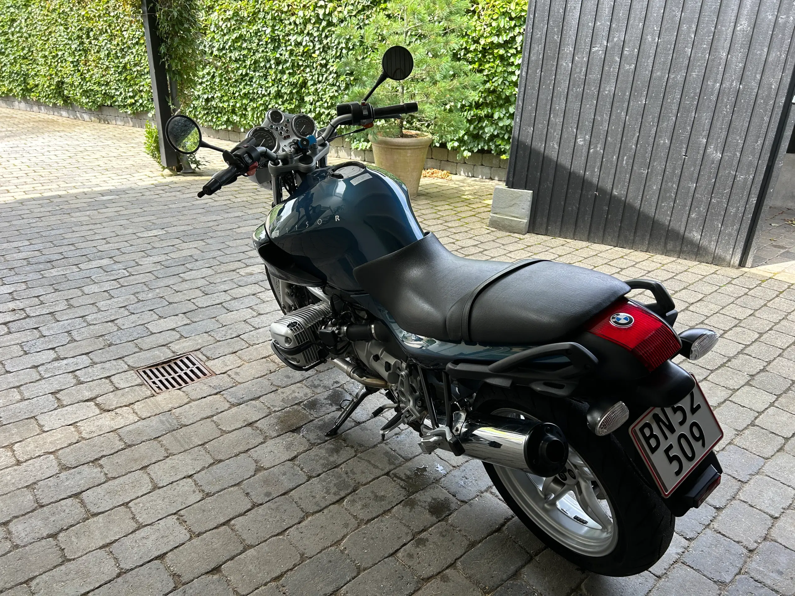 BMW R1150R