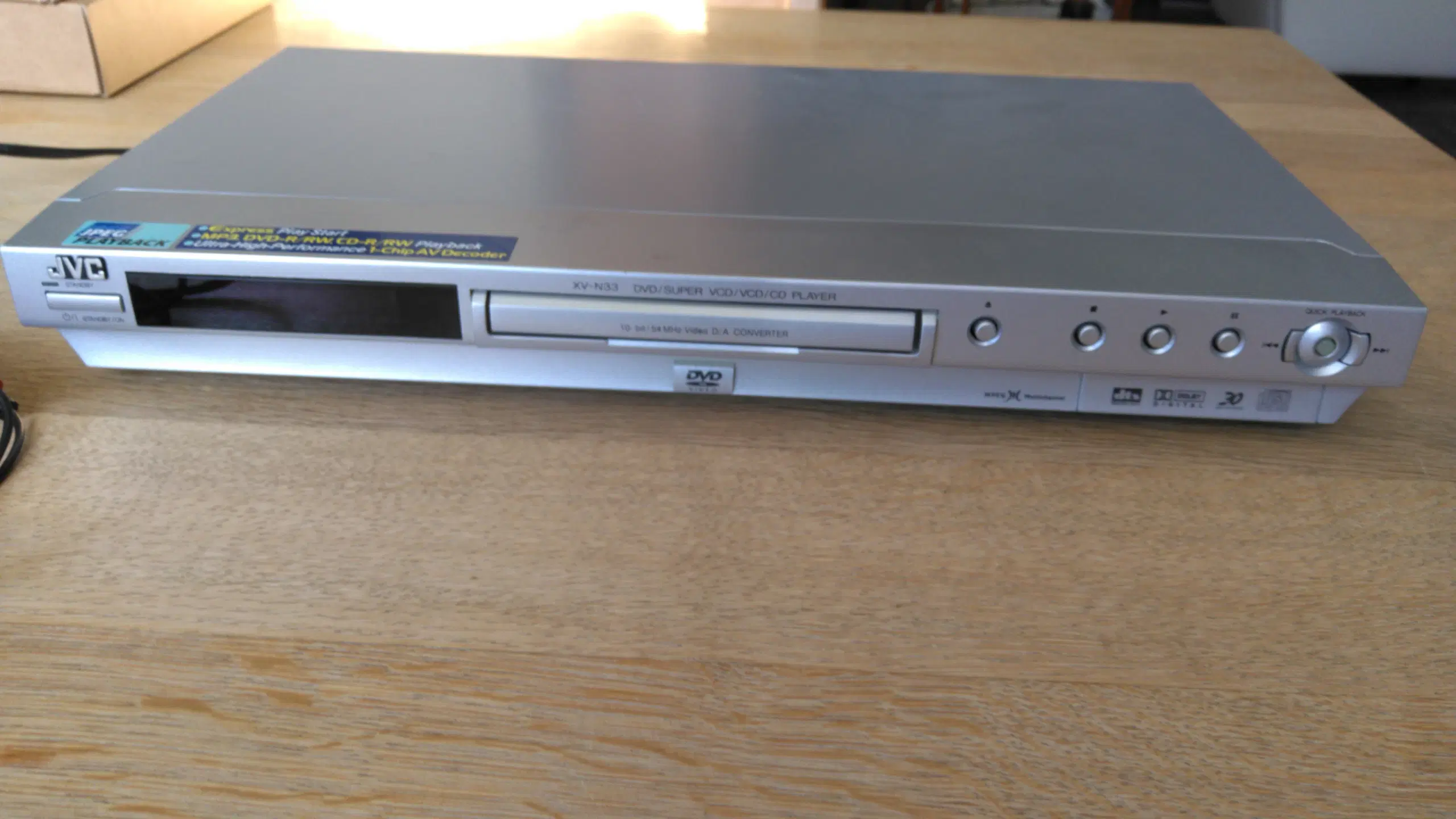 Flot CD  DVD afspiller- JVC XVN 335 L Silver