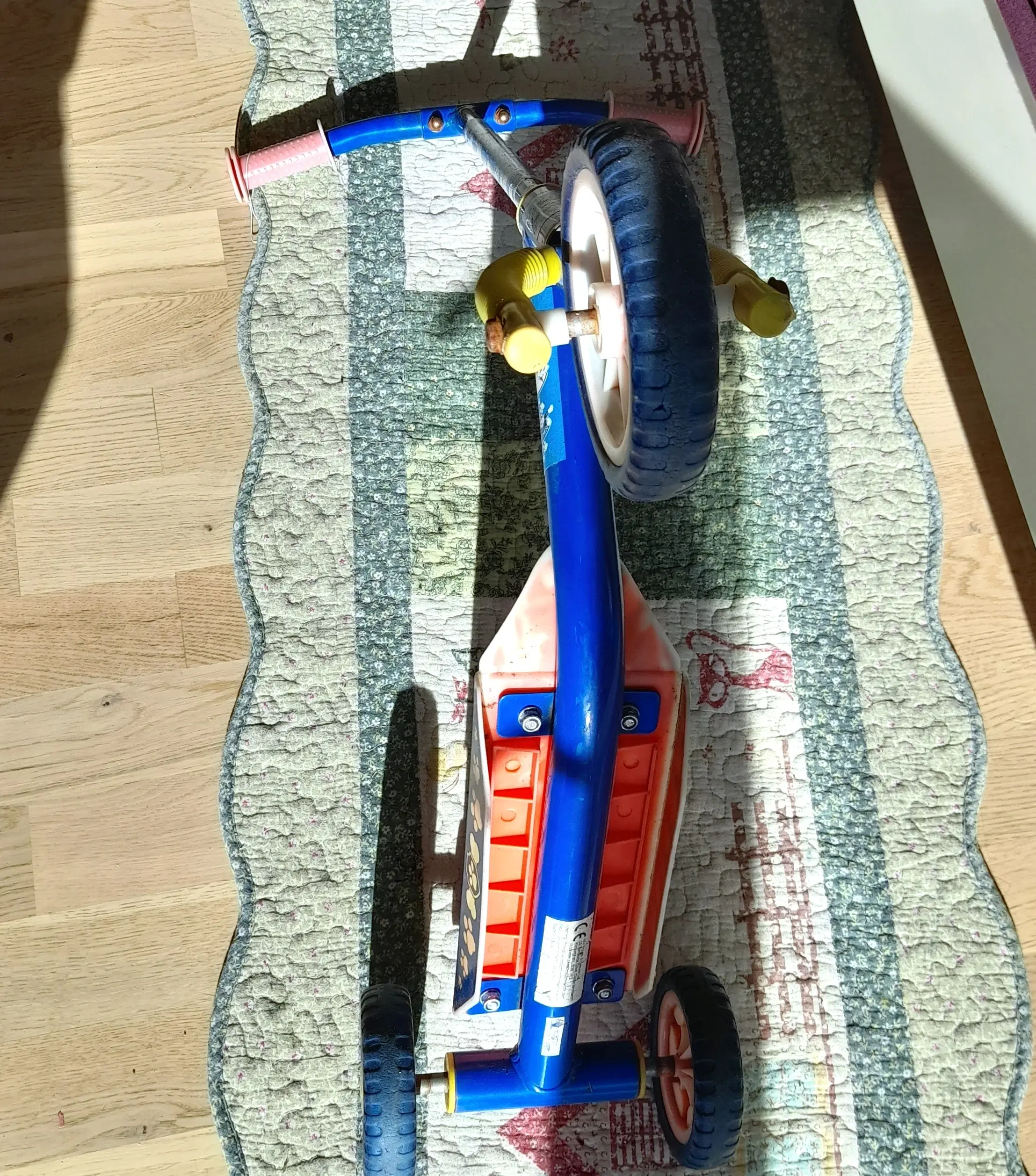 PAW PATROL 3 - Hjul LØBEHJUL / 3-Wheel SCOOTER