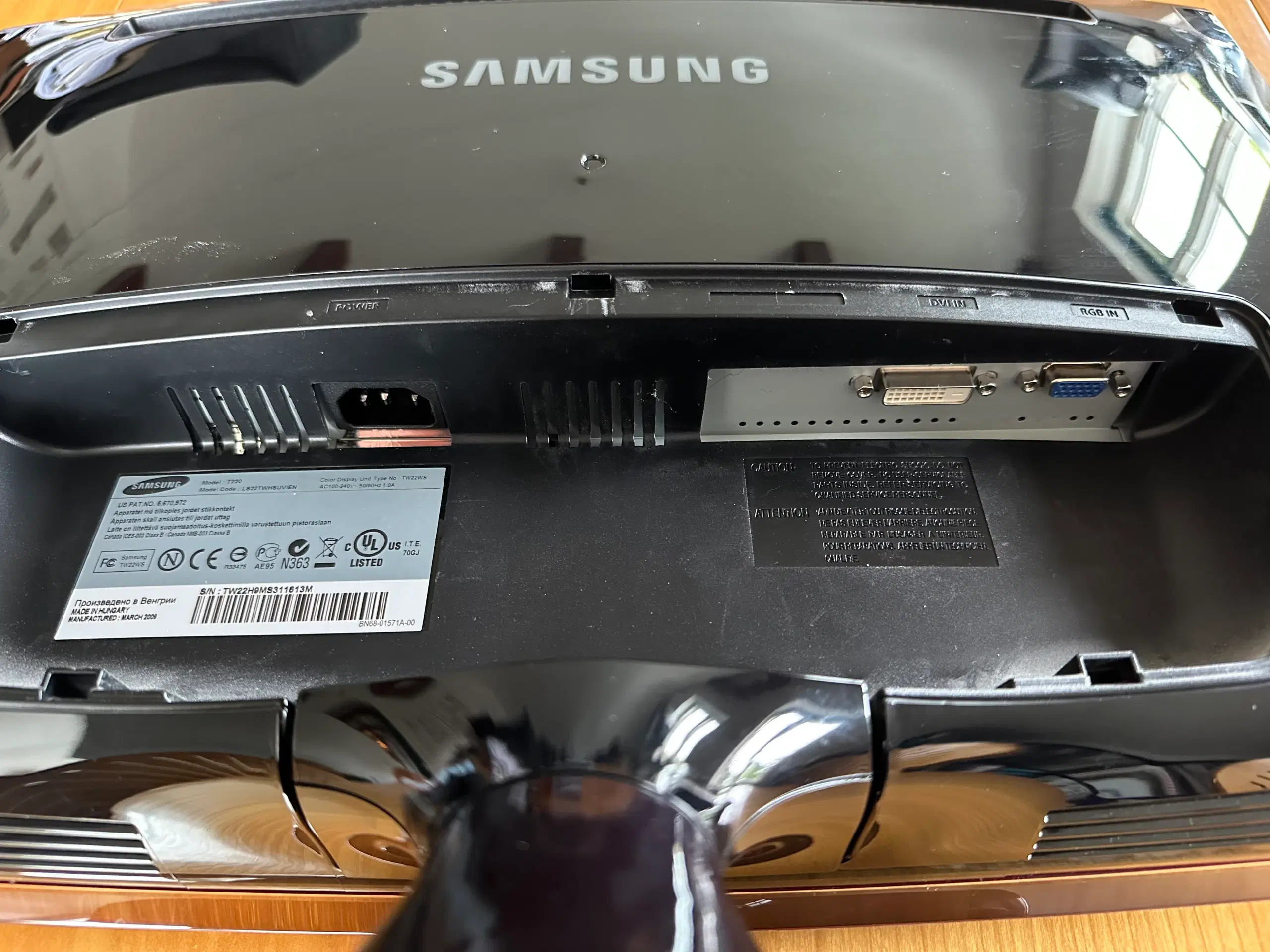 Samsung fladskærm SyncMaster T220