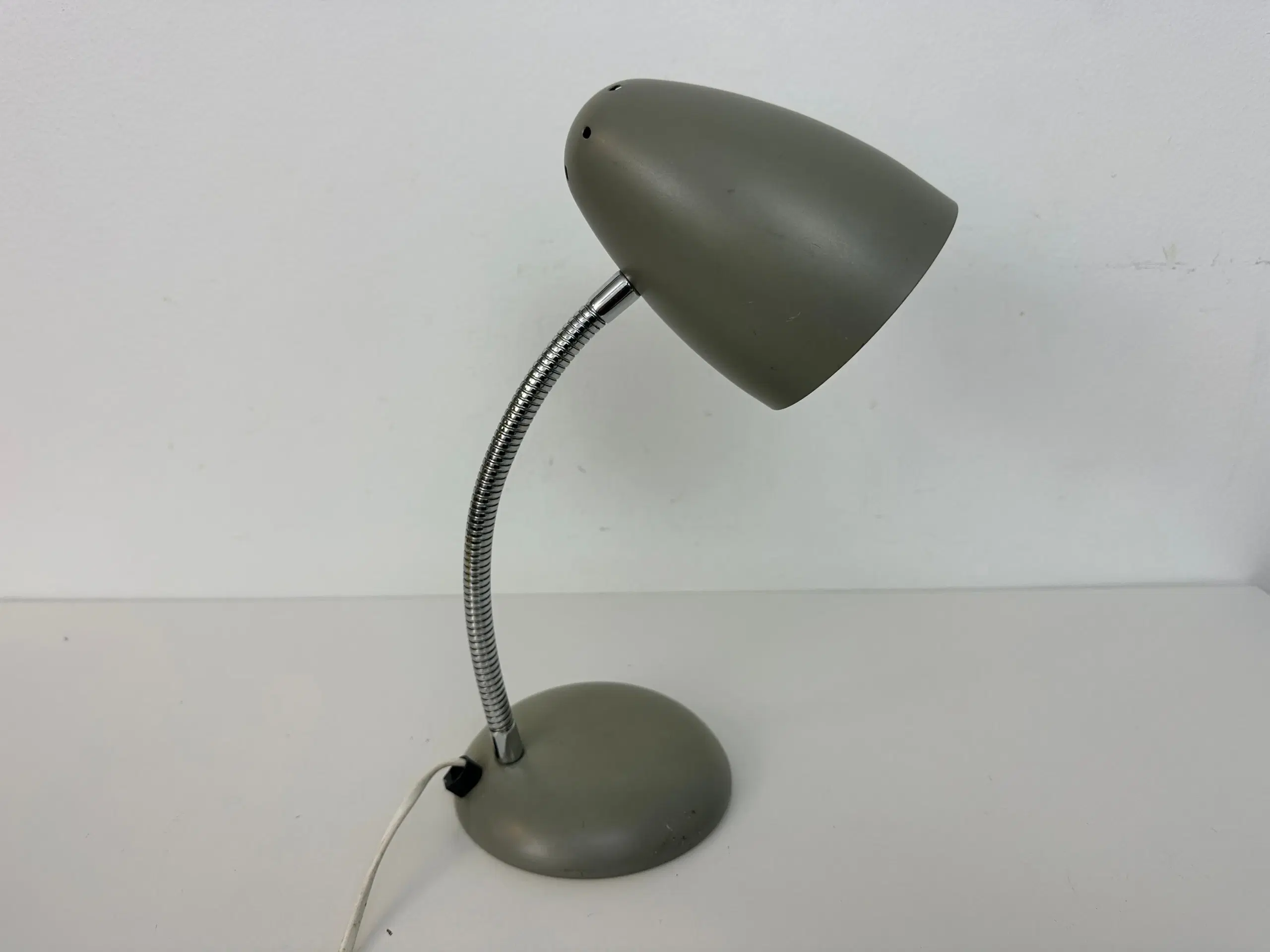 Retro bordlampe m flex grå