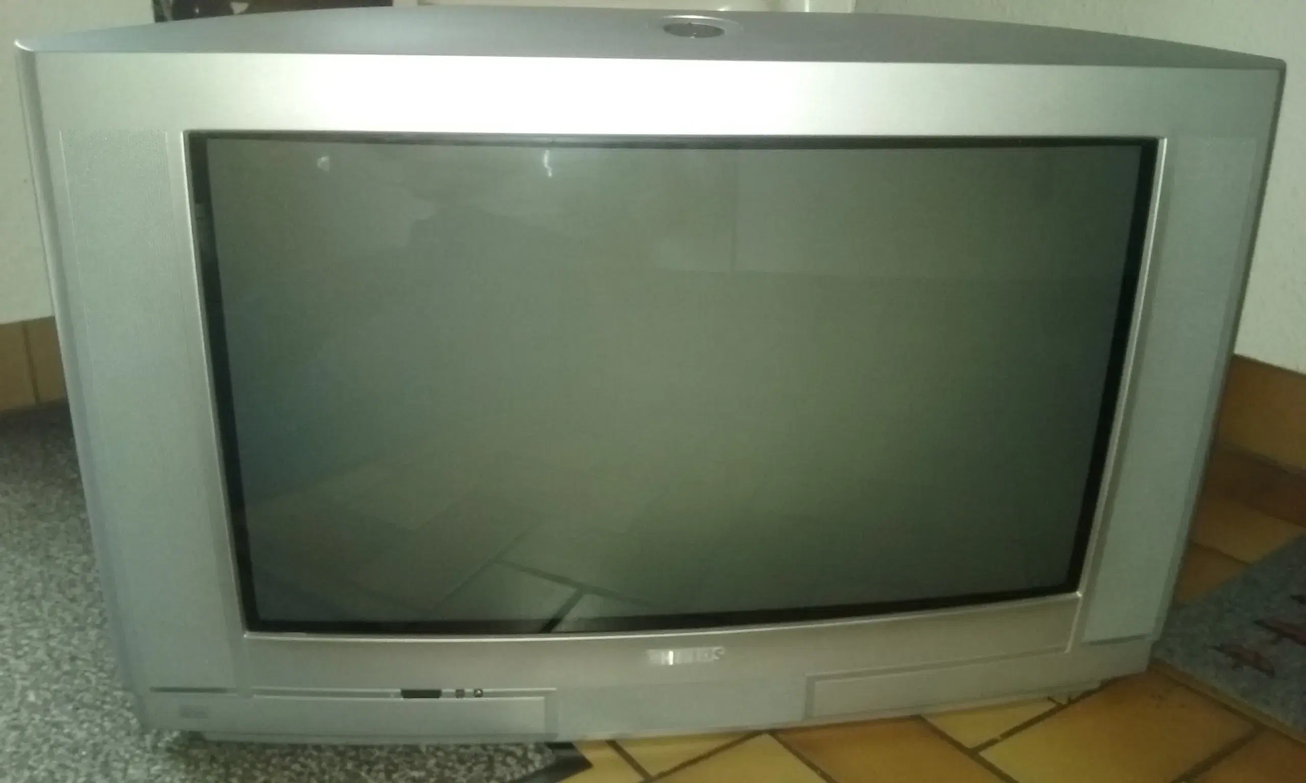 Billedrørs tv Philips 28"