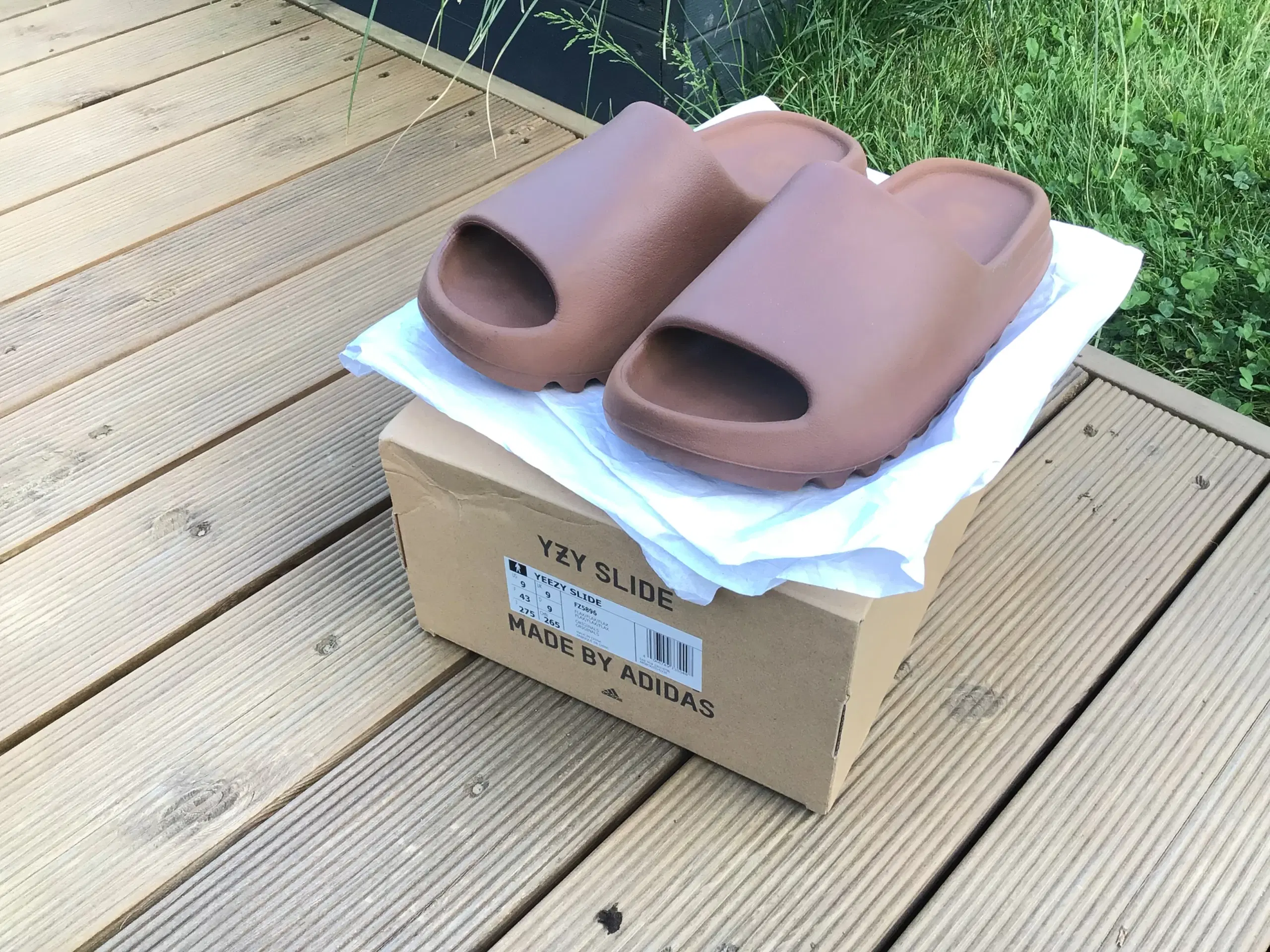 Yeezy slides fra Adidas