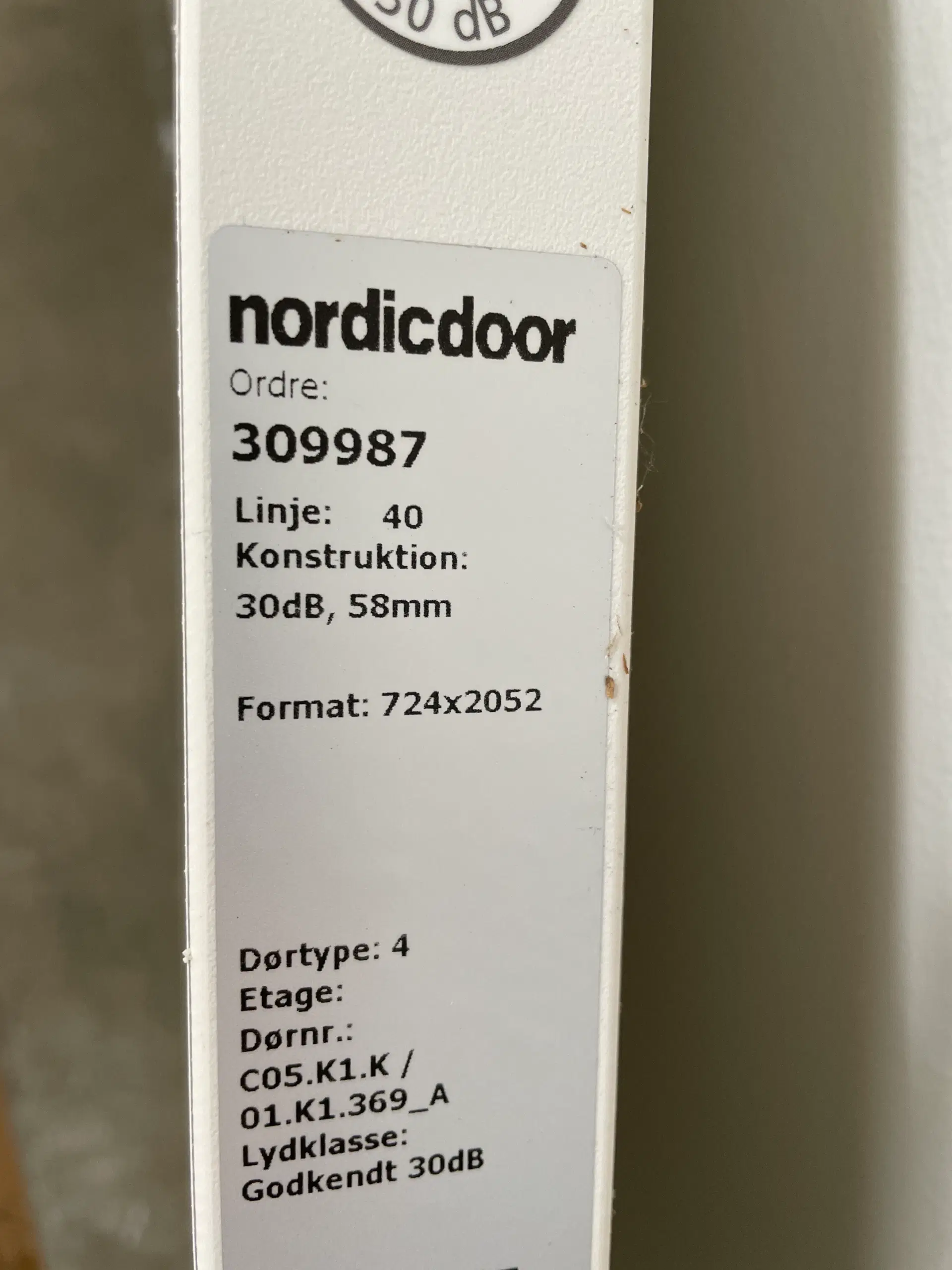 Nordicdoor lyddør db30 724x40x2052mm højrehængt hvid