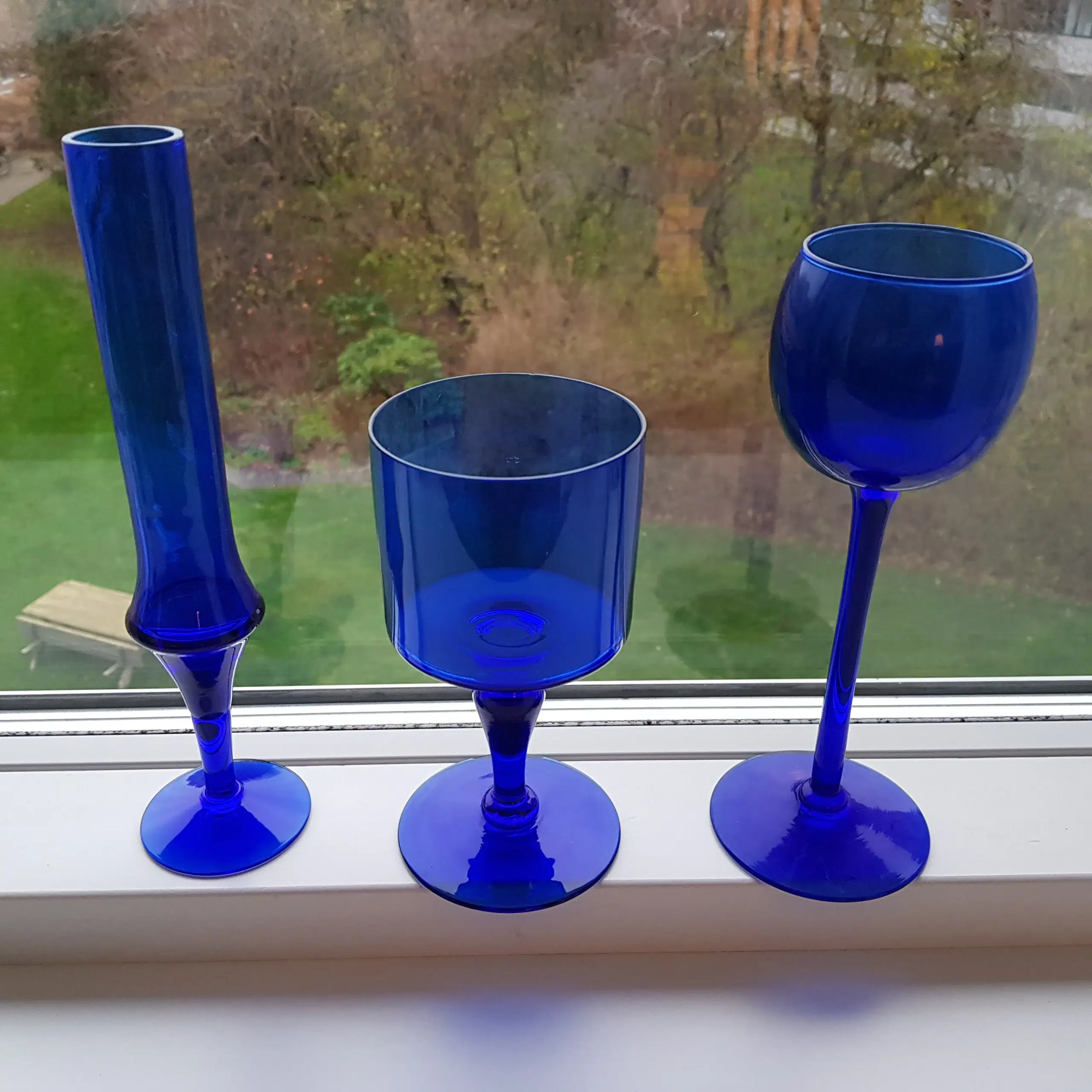 3 stk blå glas på stilk