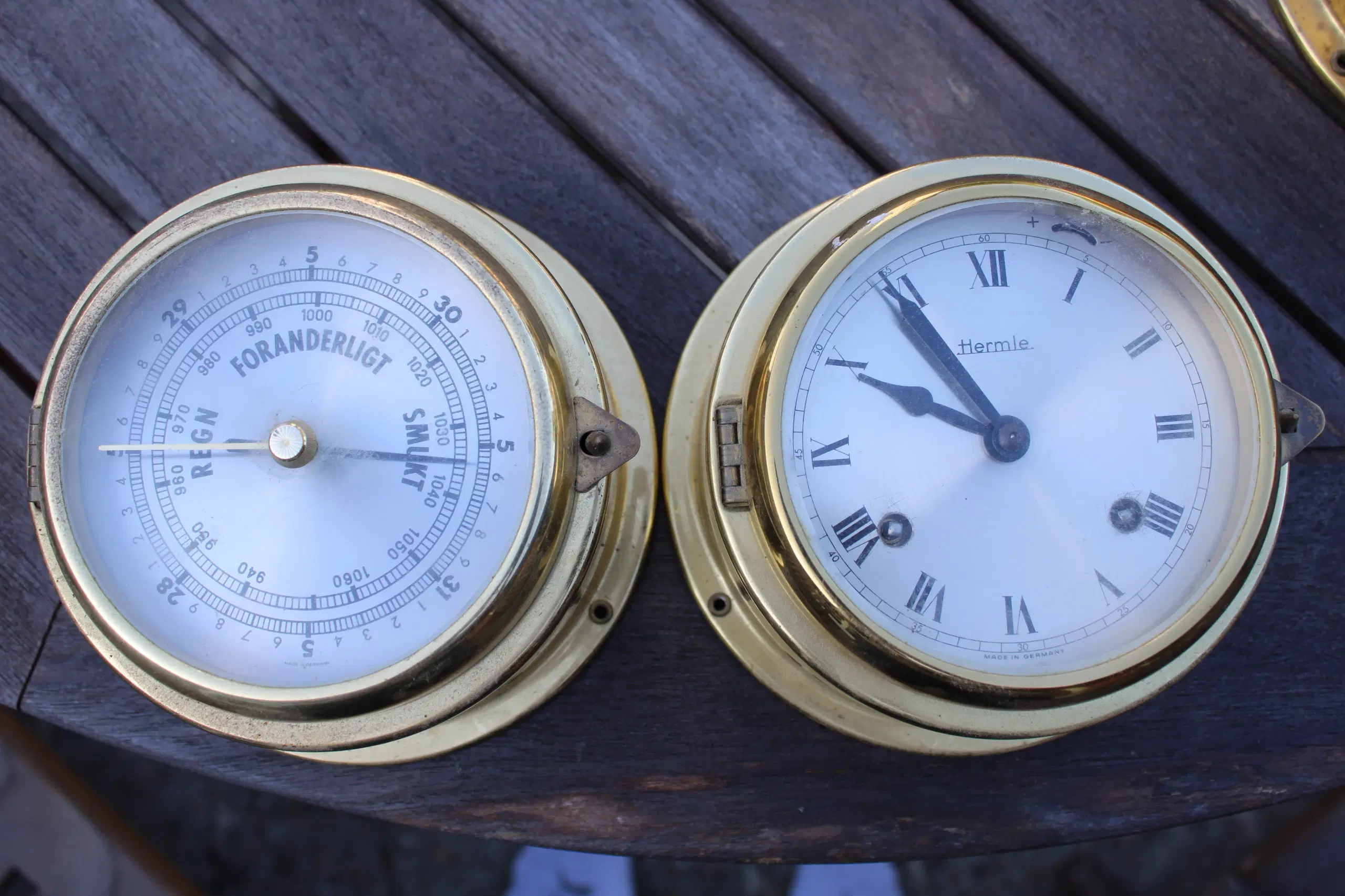 Skibsur og barometer