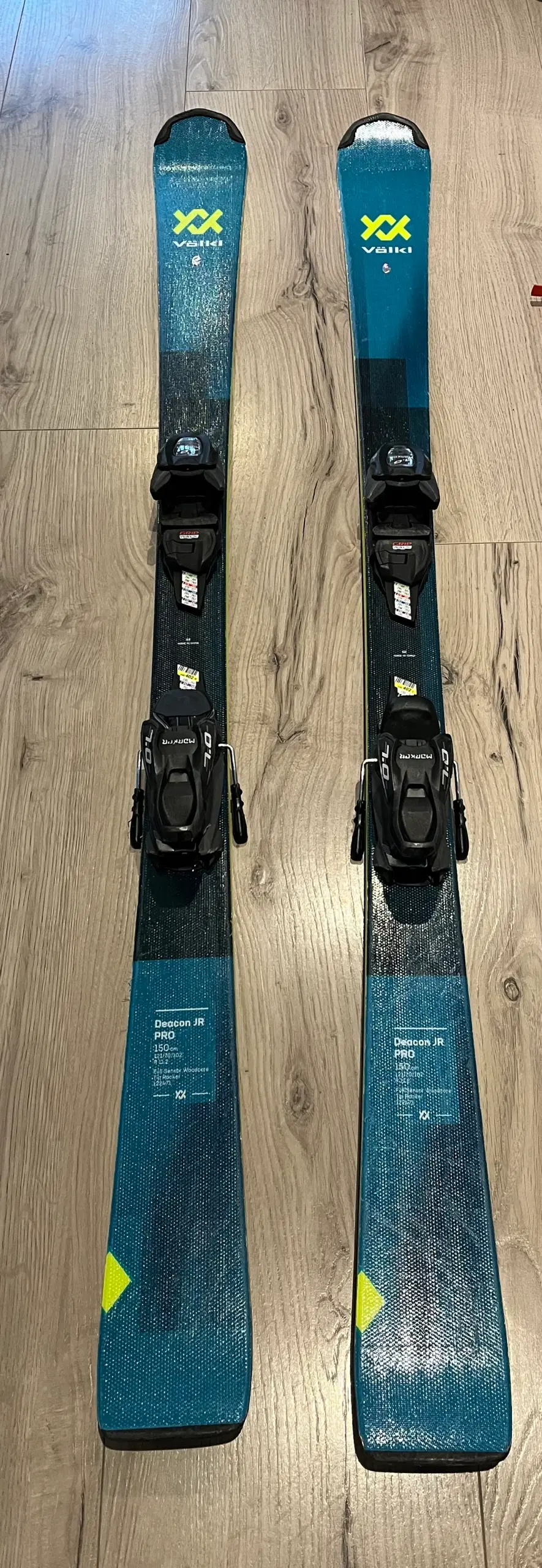 Völkl deacon pro jr ski