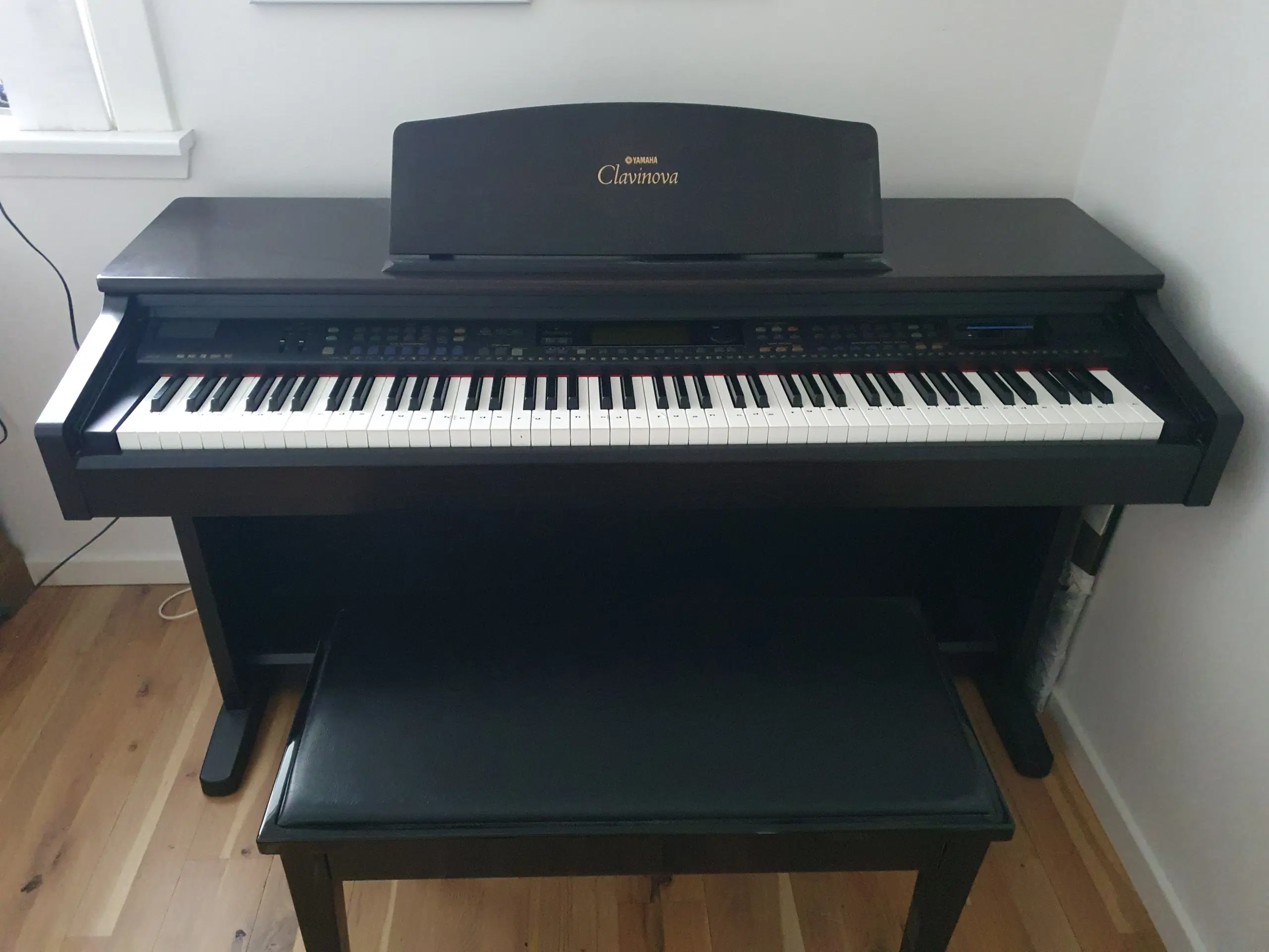 YAMAHA CLAVINOVA CVP-103 EL KLAVER