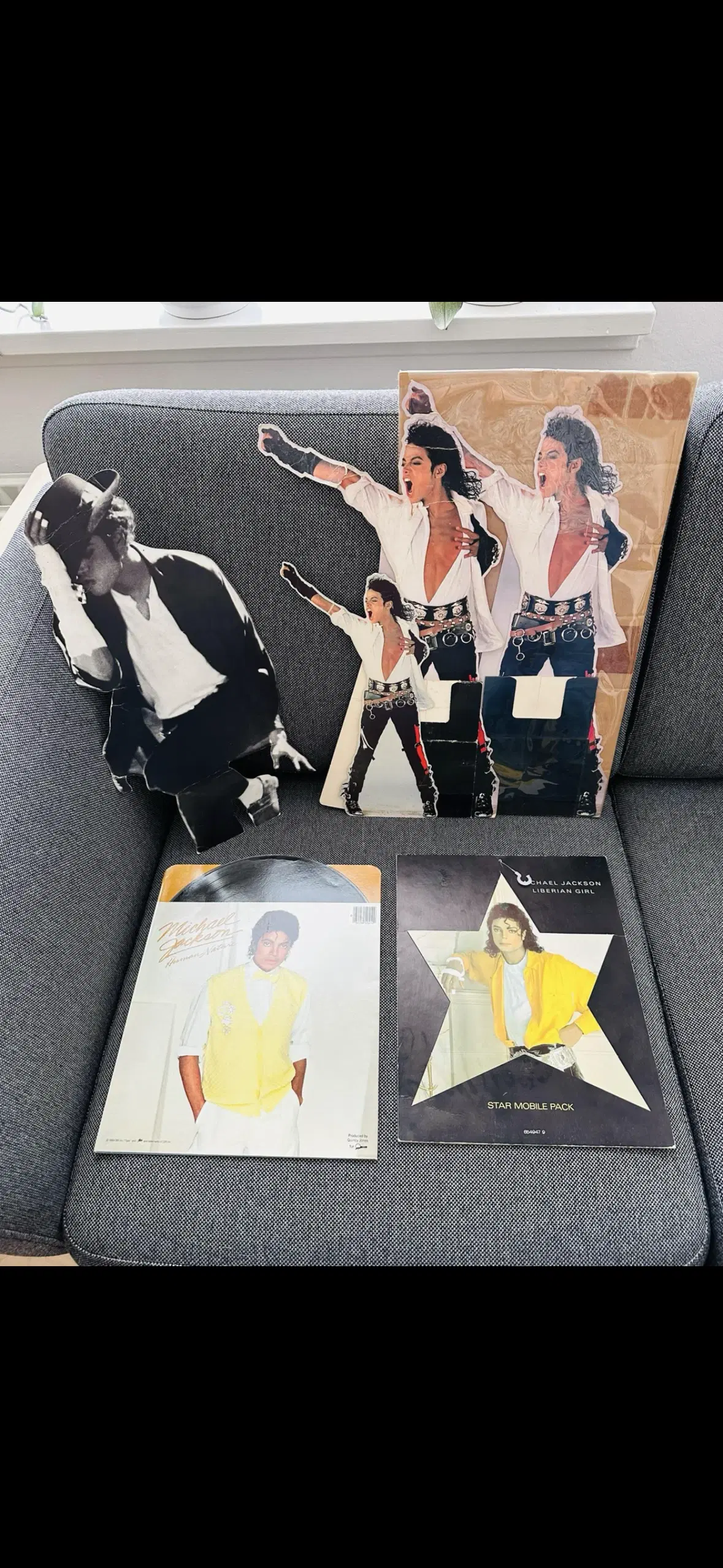 Michael Jackson 7” Liberian Girl star Mobile pack