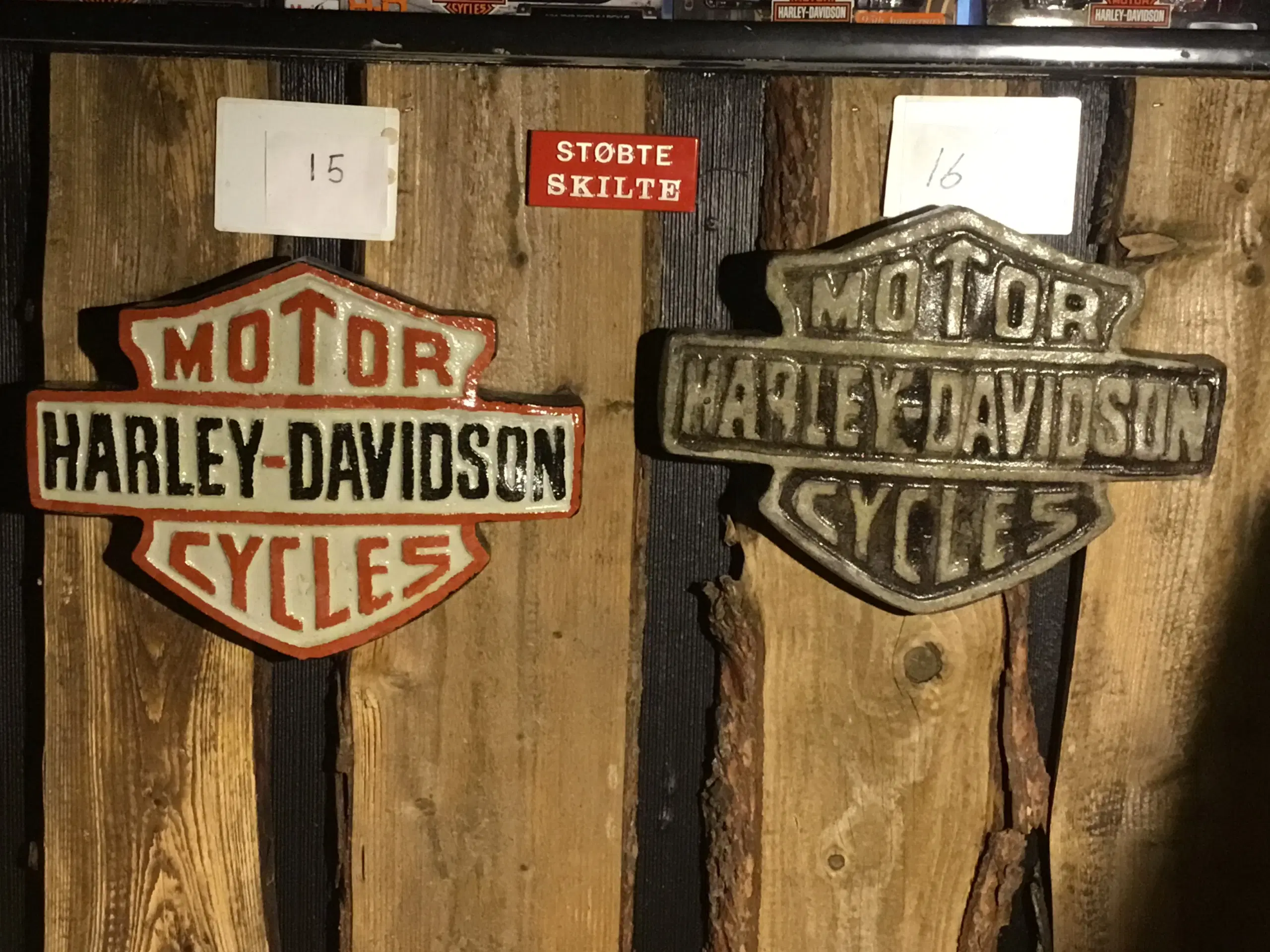 Støbte skilte Harley Davidson