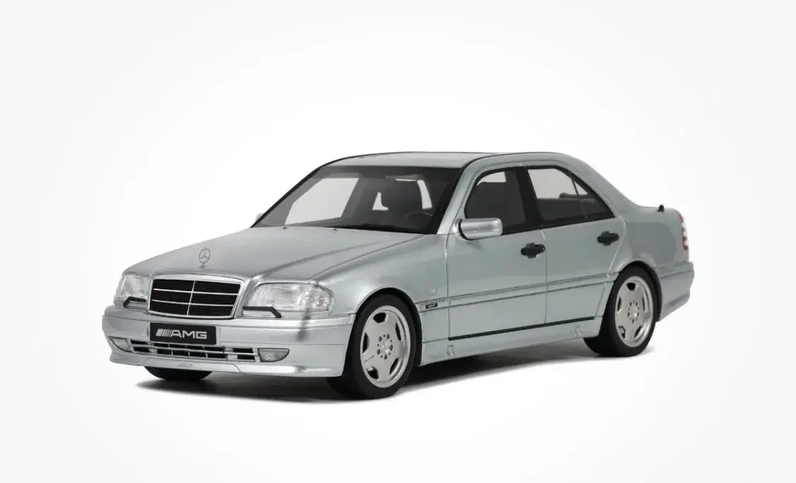 1:18 Mercedes C36 AMG 1990