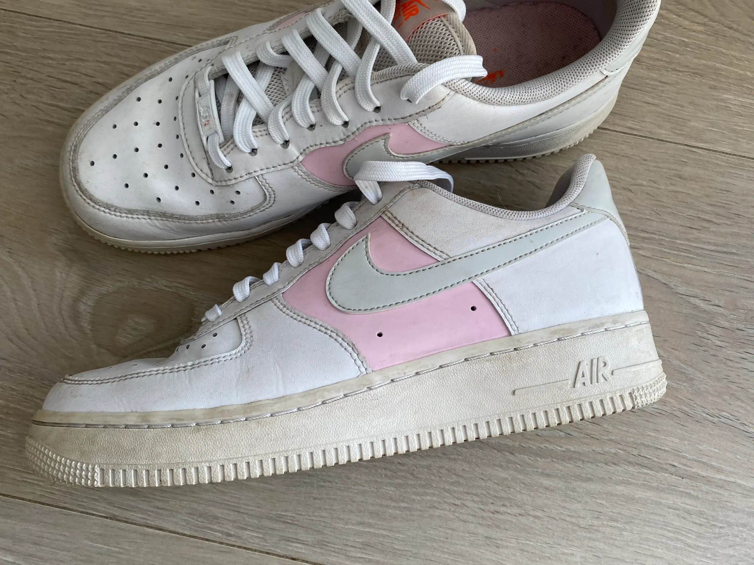 Nike Air Force 1 sneakers