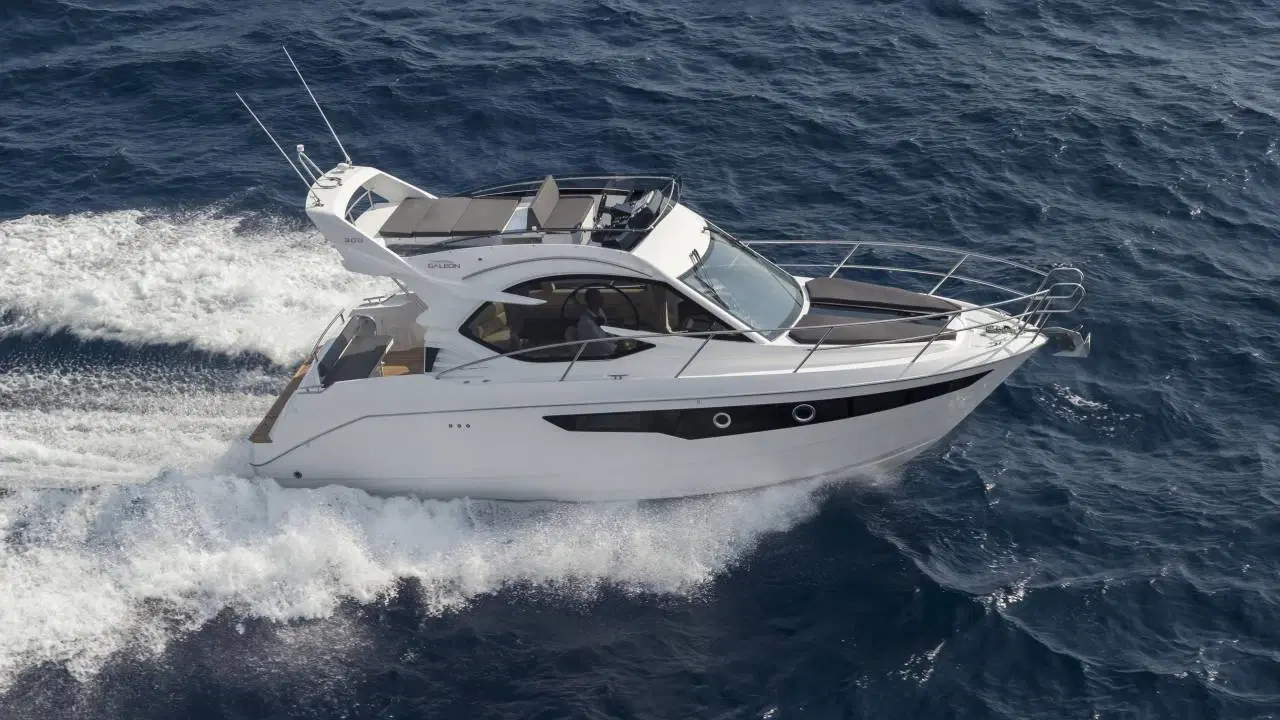 Galeon 300 FLY