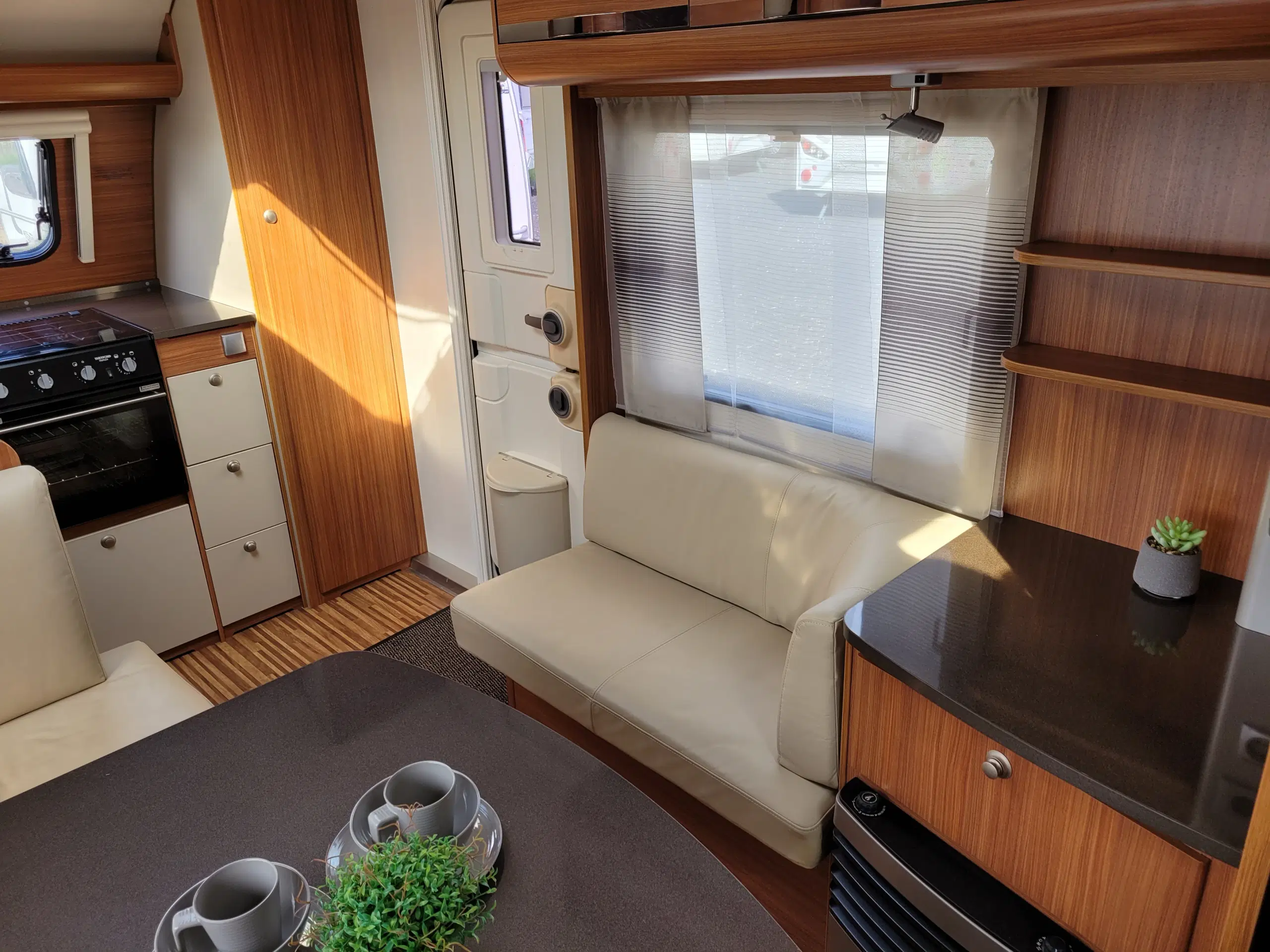 2013 Adria 613 HTBILLIG ENGROS