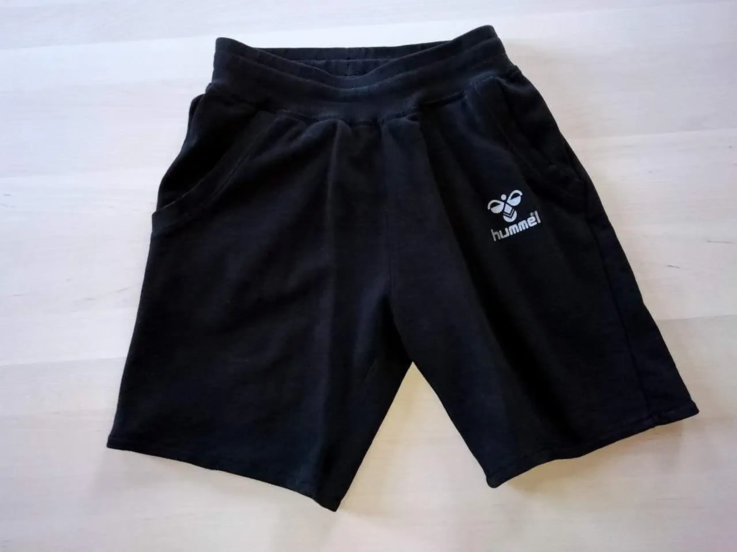 Hummel sommer shorts str 140