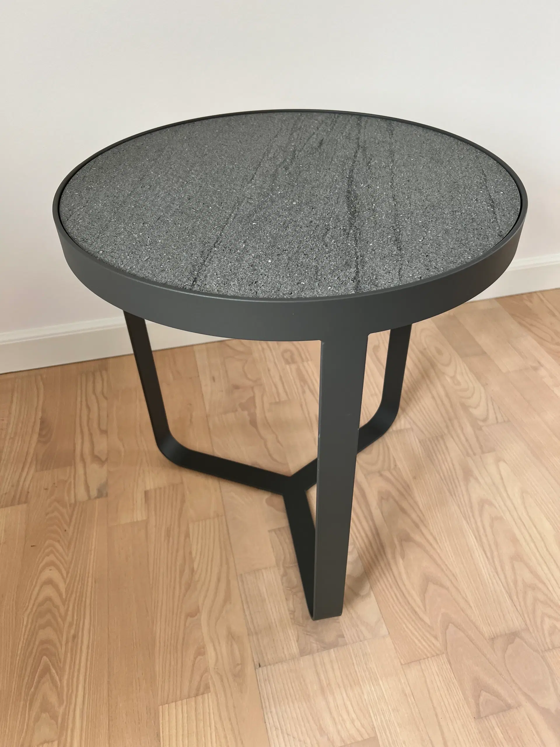 Sidebord til sofa