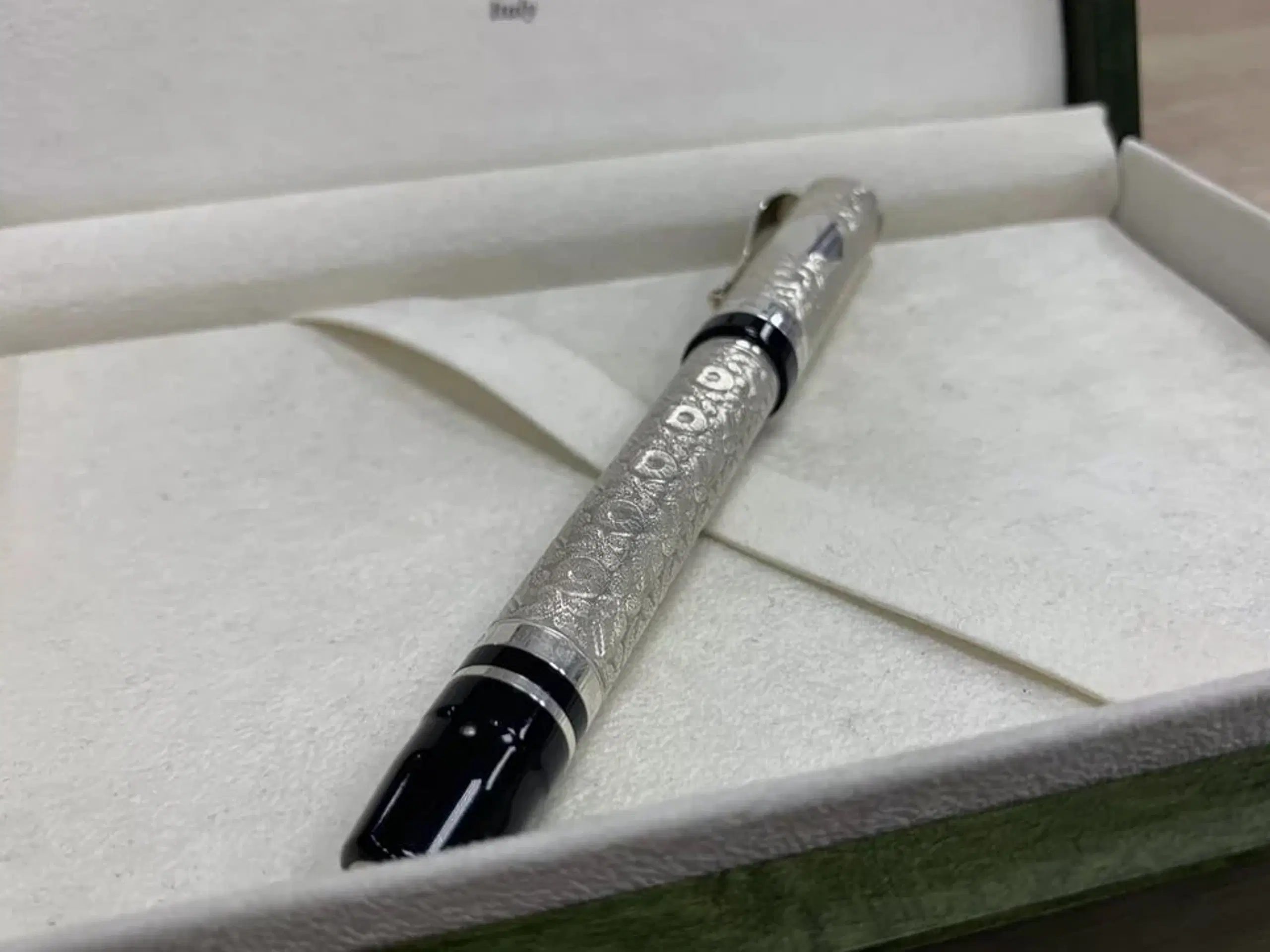 Montegrappa Cosmopolitan Batik fyldepen