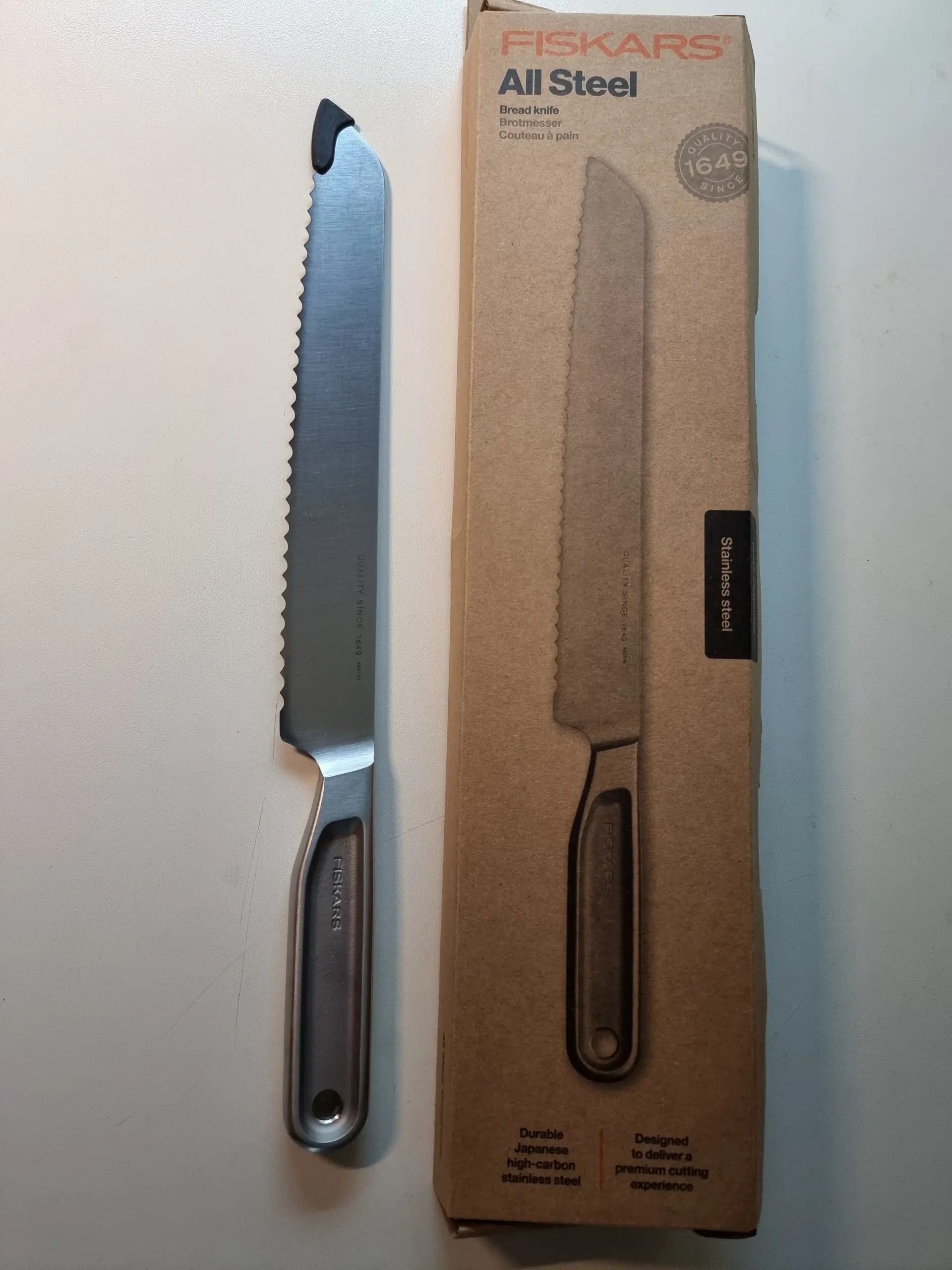 Fiskars Brødkniv stål