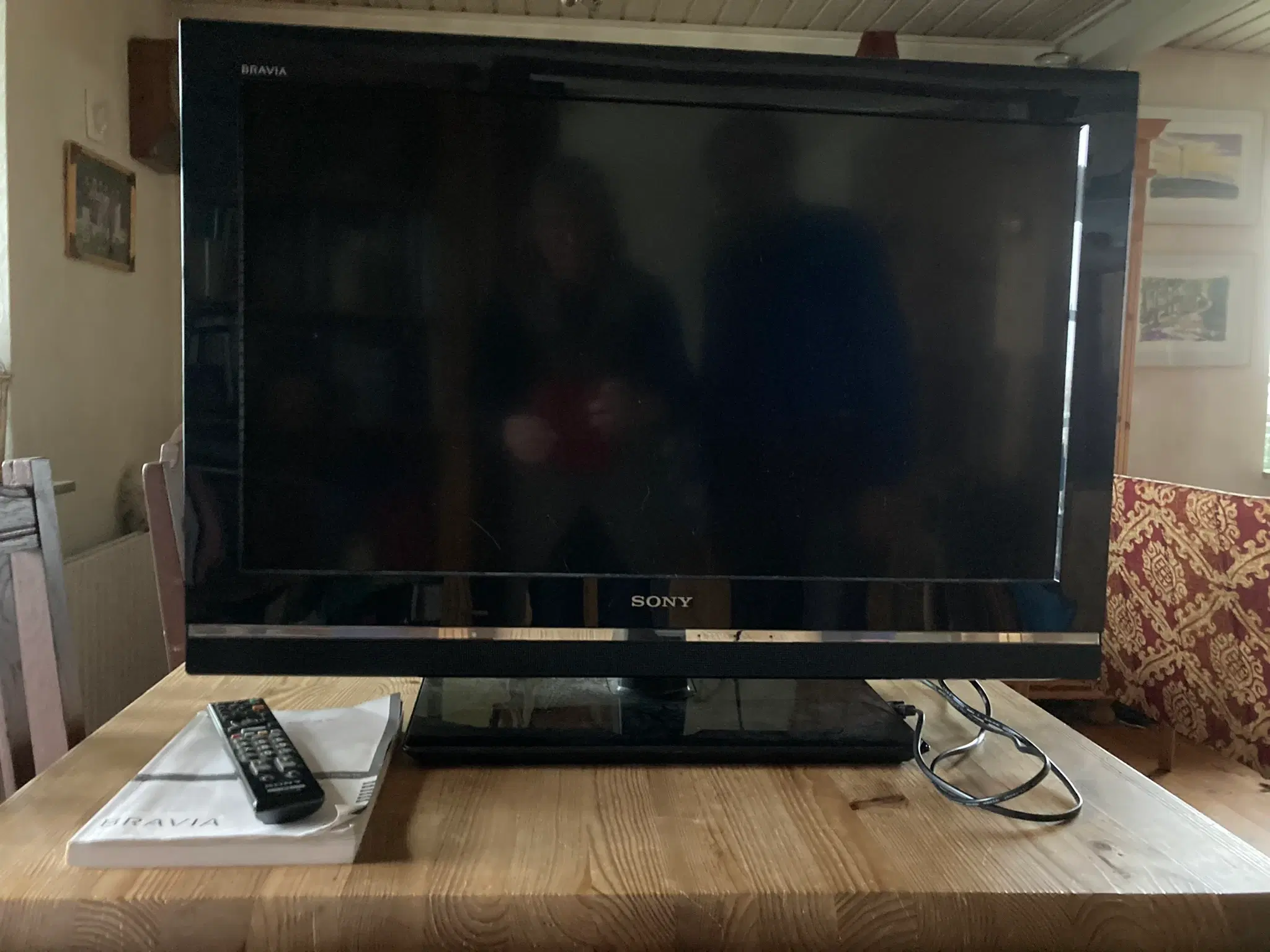 tv sony bravia 32t  med manual og fjernbetjening