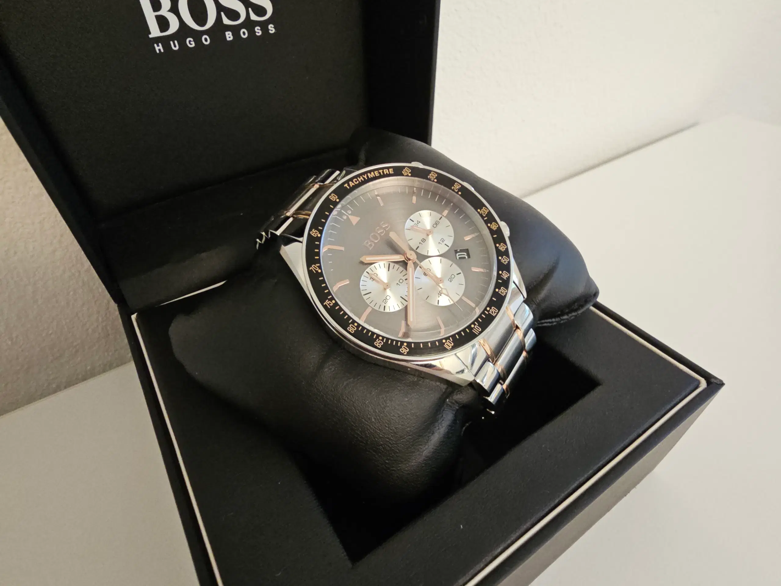 Sølv og rosenguld Hugo Boss Trophy Watch