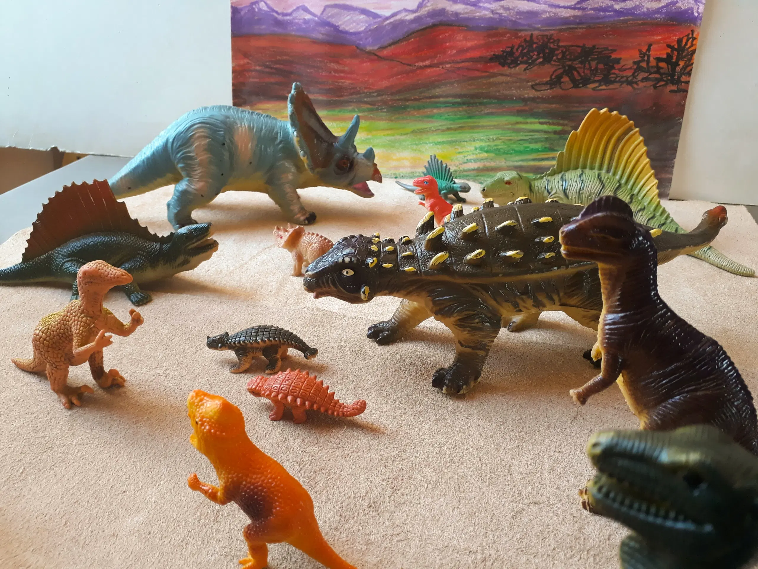 14 Dinosaur Figurer